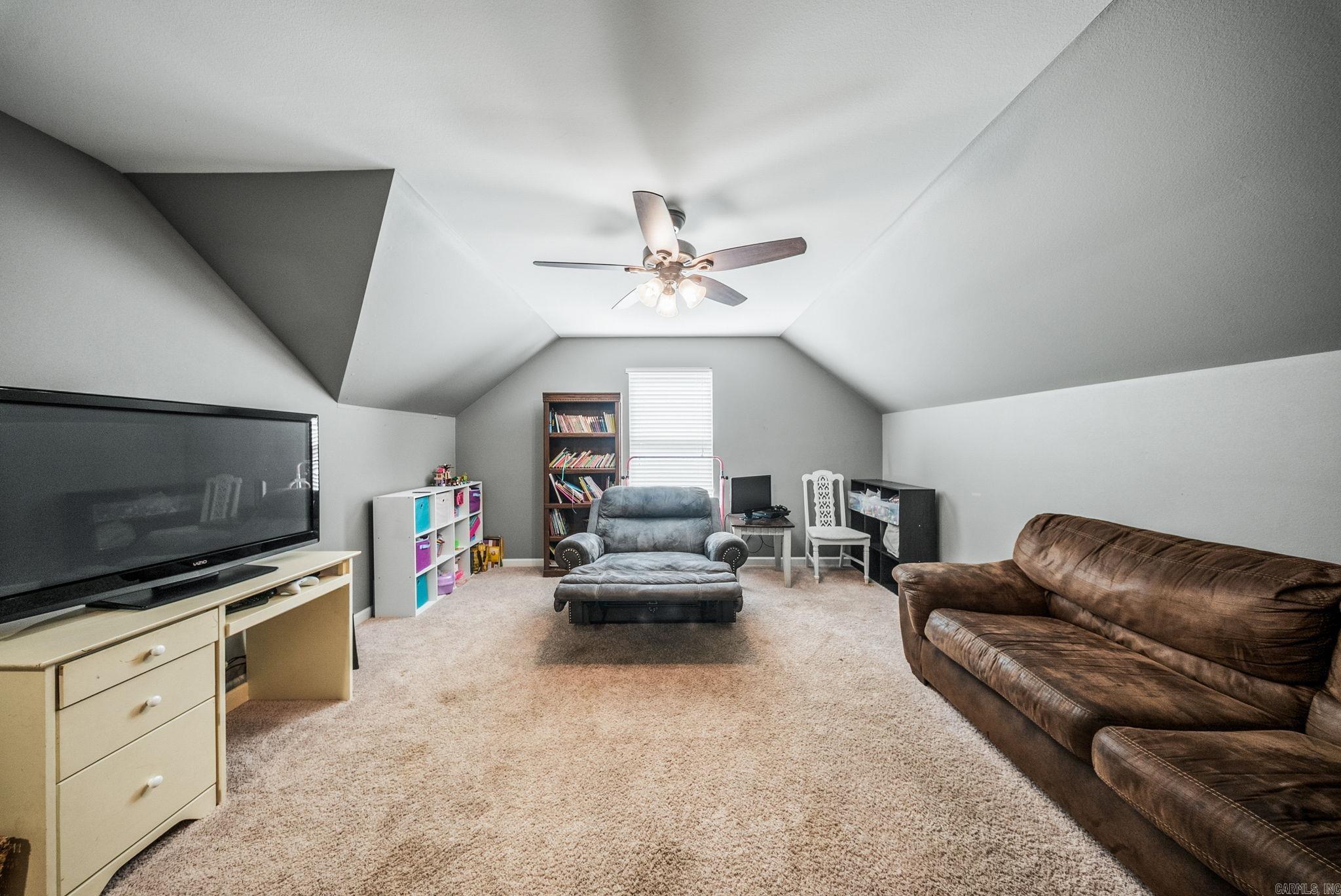 THE MAPLES - Residential