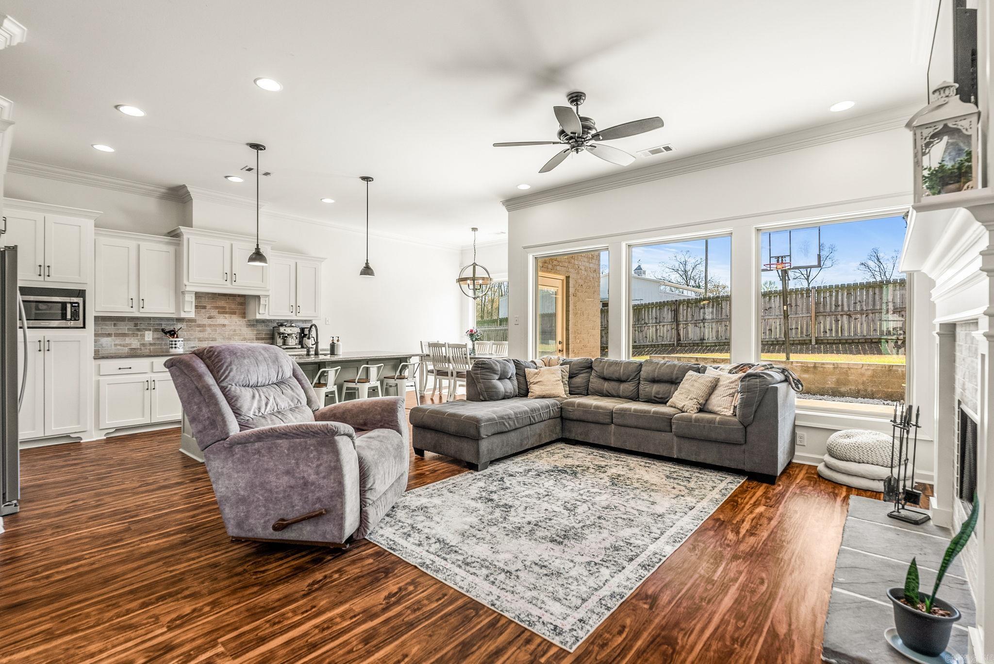 THE MAPLES - Residential