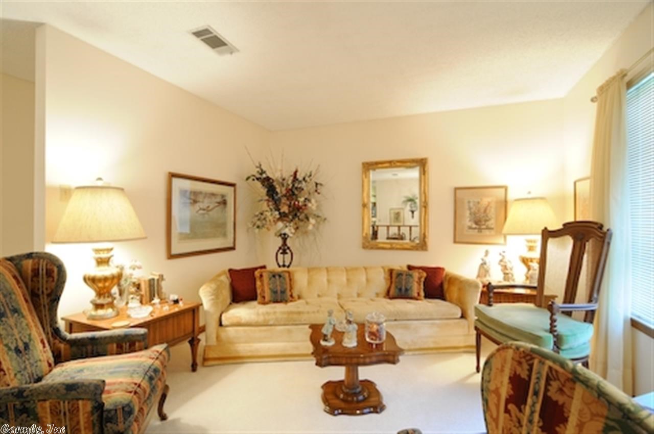 INDIAN HILLS - Residential