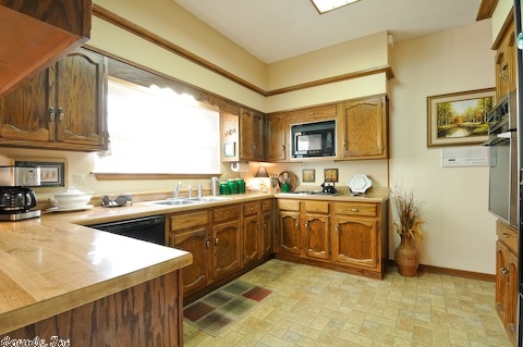 INDIAN HILLS - Residential