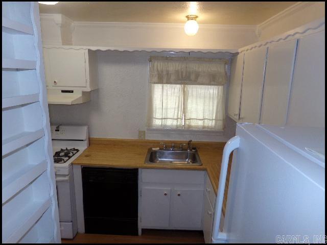 Chicot Terrace - Residential Lease