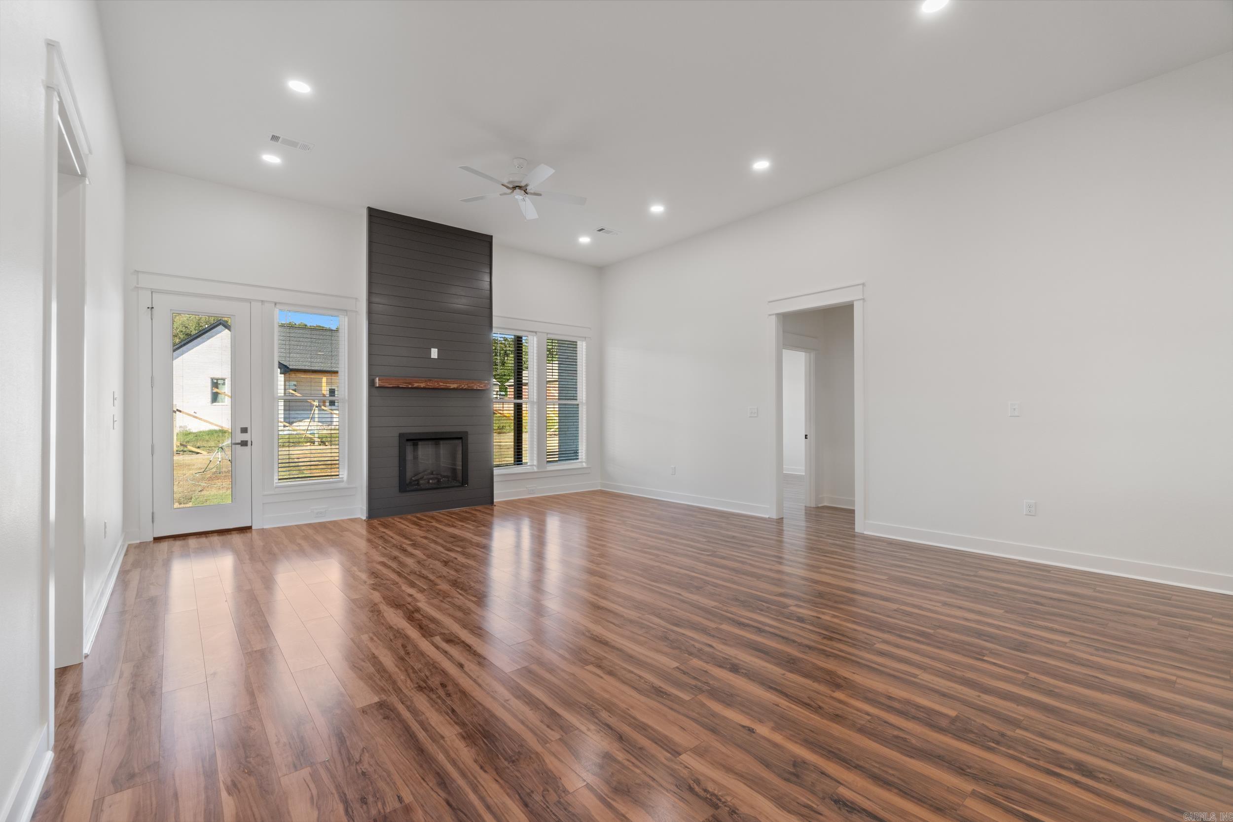 RIDGE VIEW - Residential