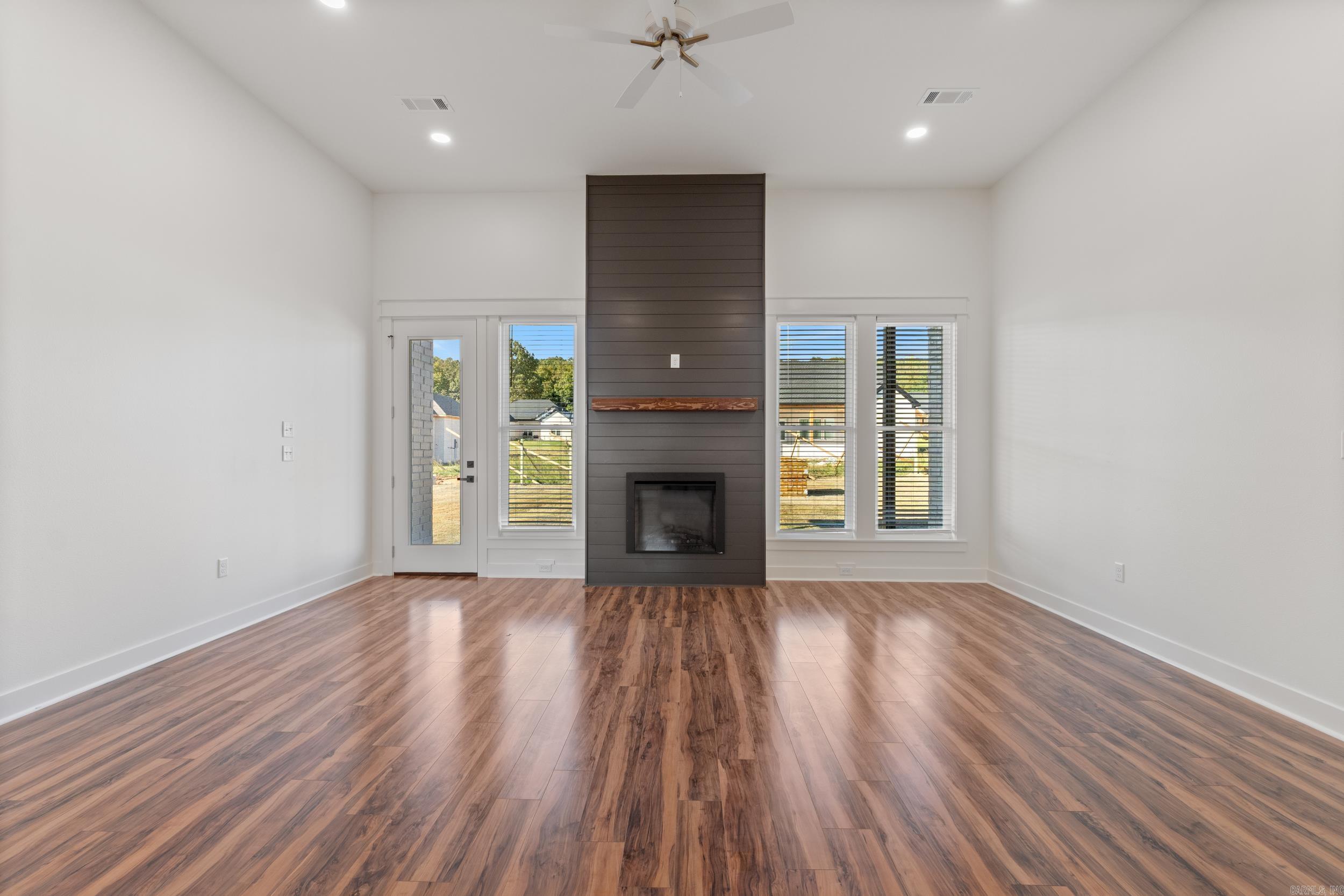 RIDGE VIEW - Residential