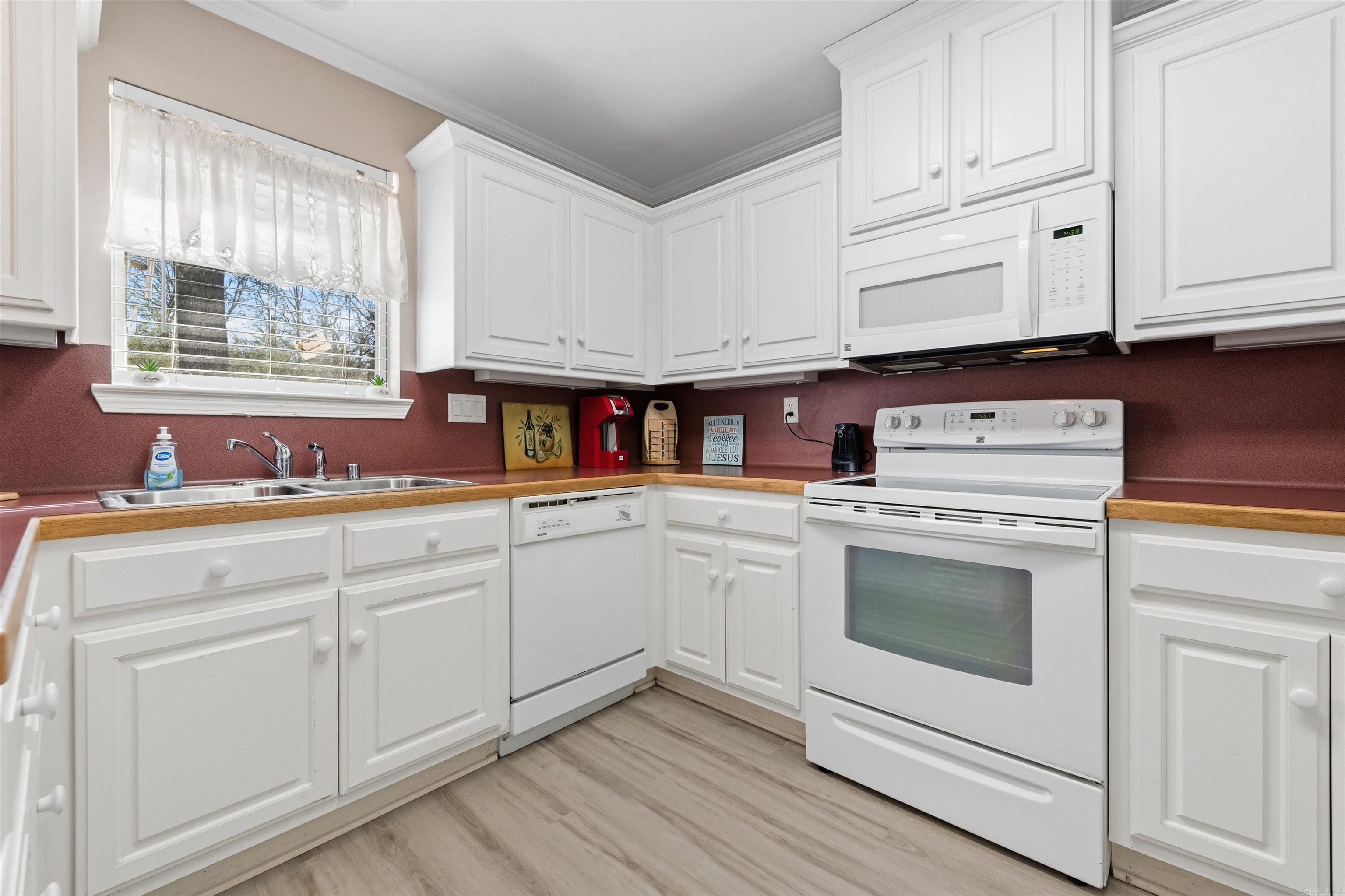 GAP CREEK THE MEADOWS - Residential