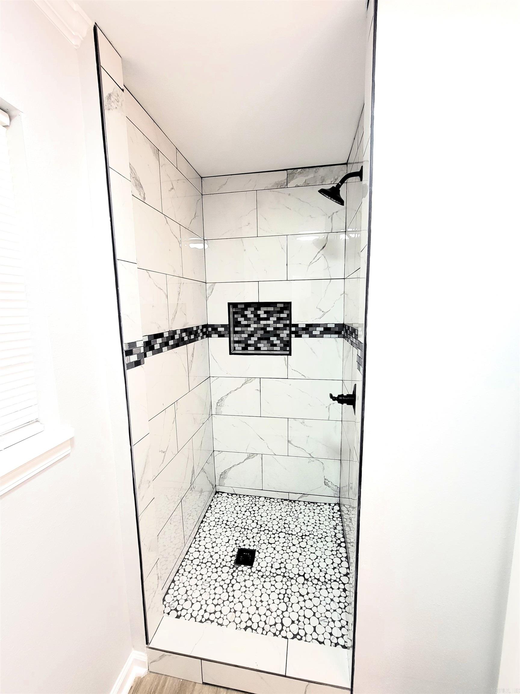 LEAWOOD NORTH ADD - Residential