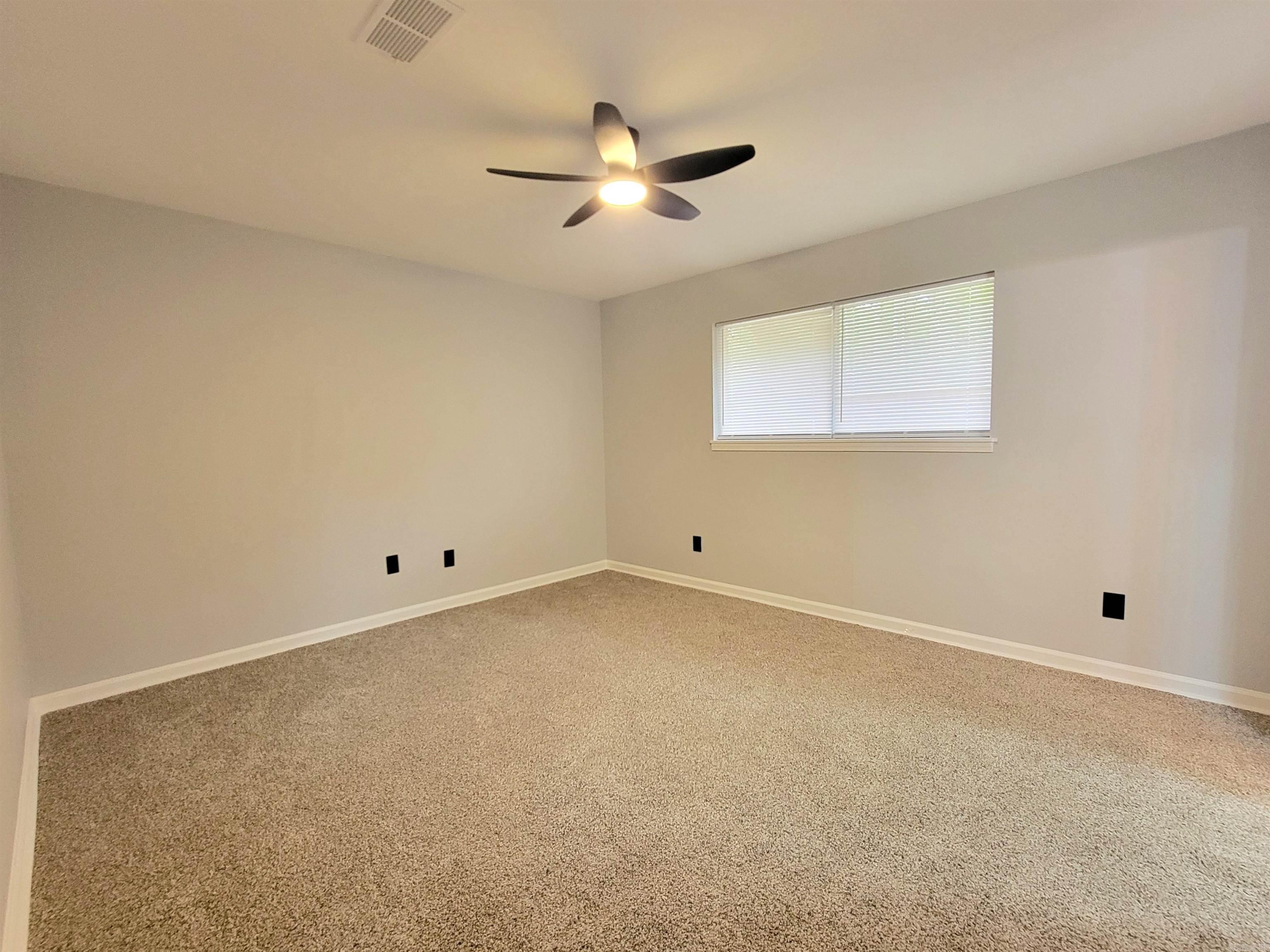 LEAWOOD NORTH ADD - Residential