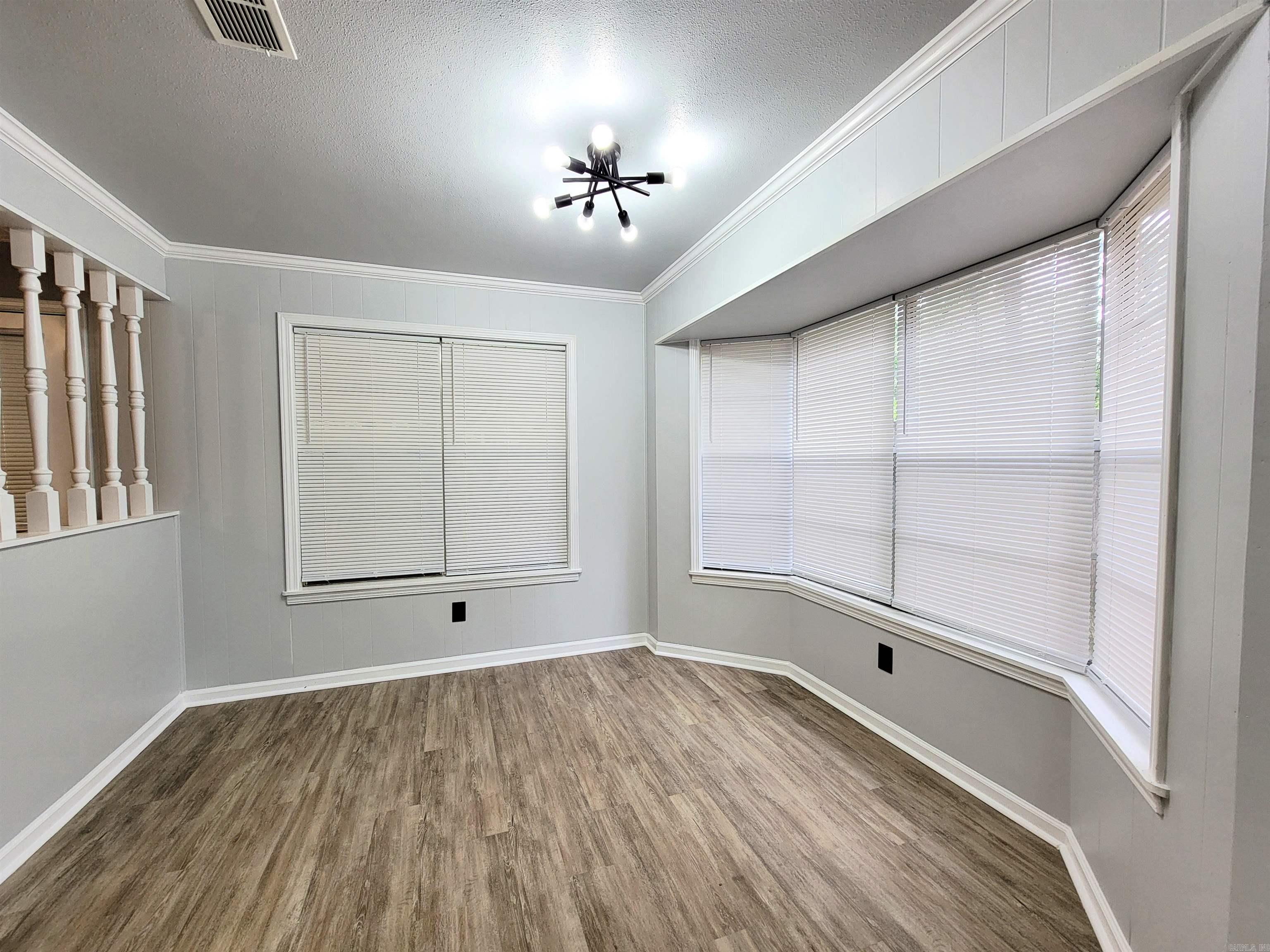 LEAWOOD NORTH ADD - Residential