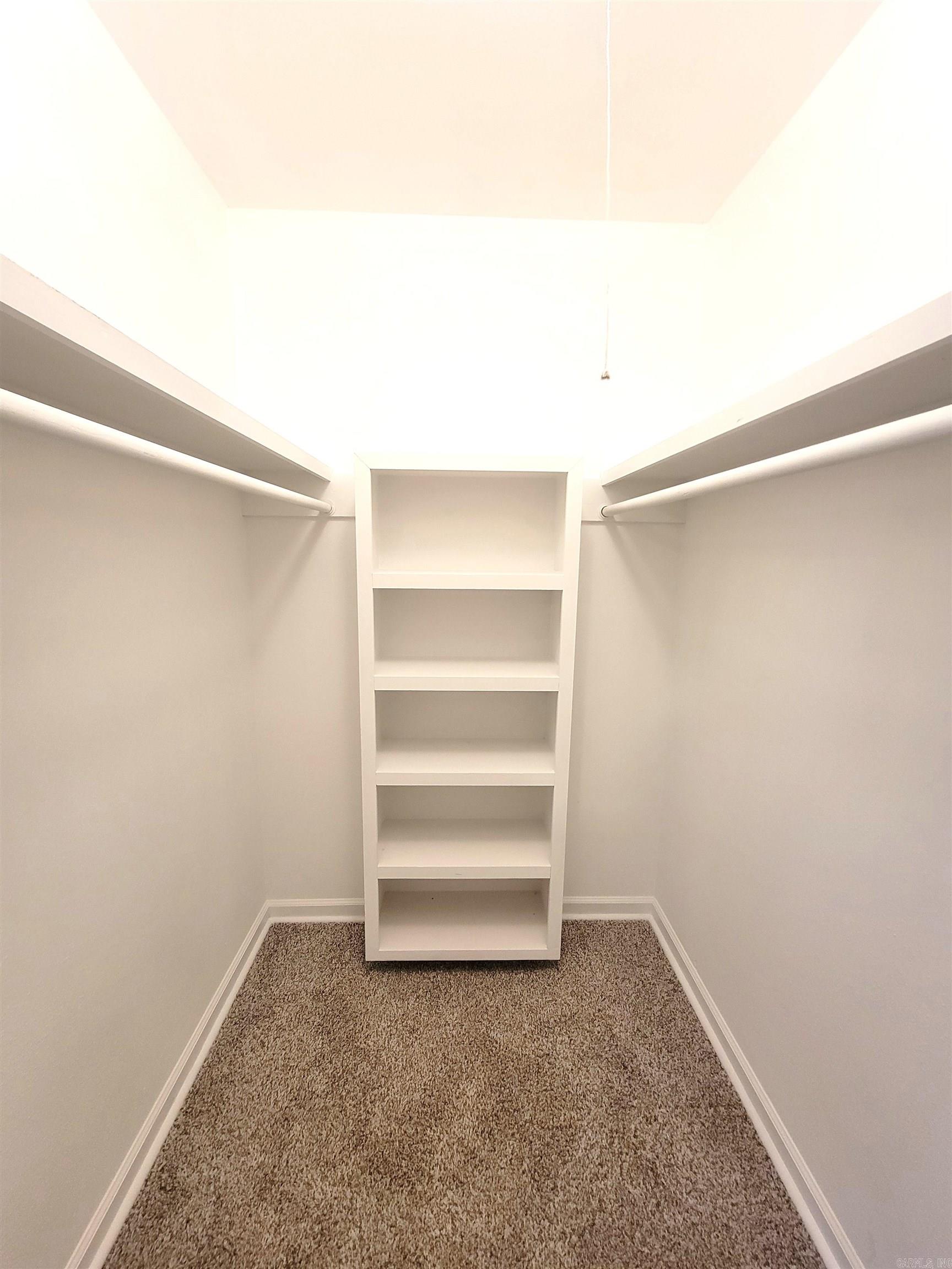 LEAWOOD NORTH ADD - Residential