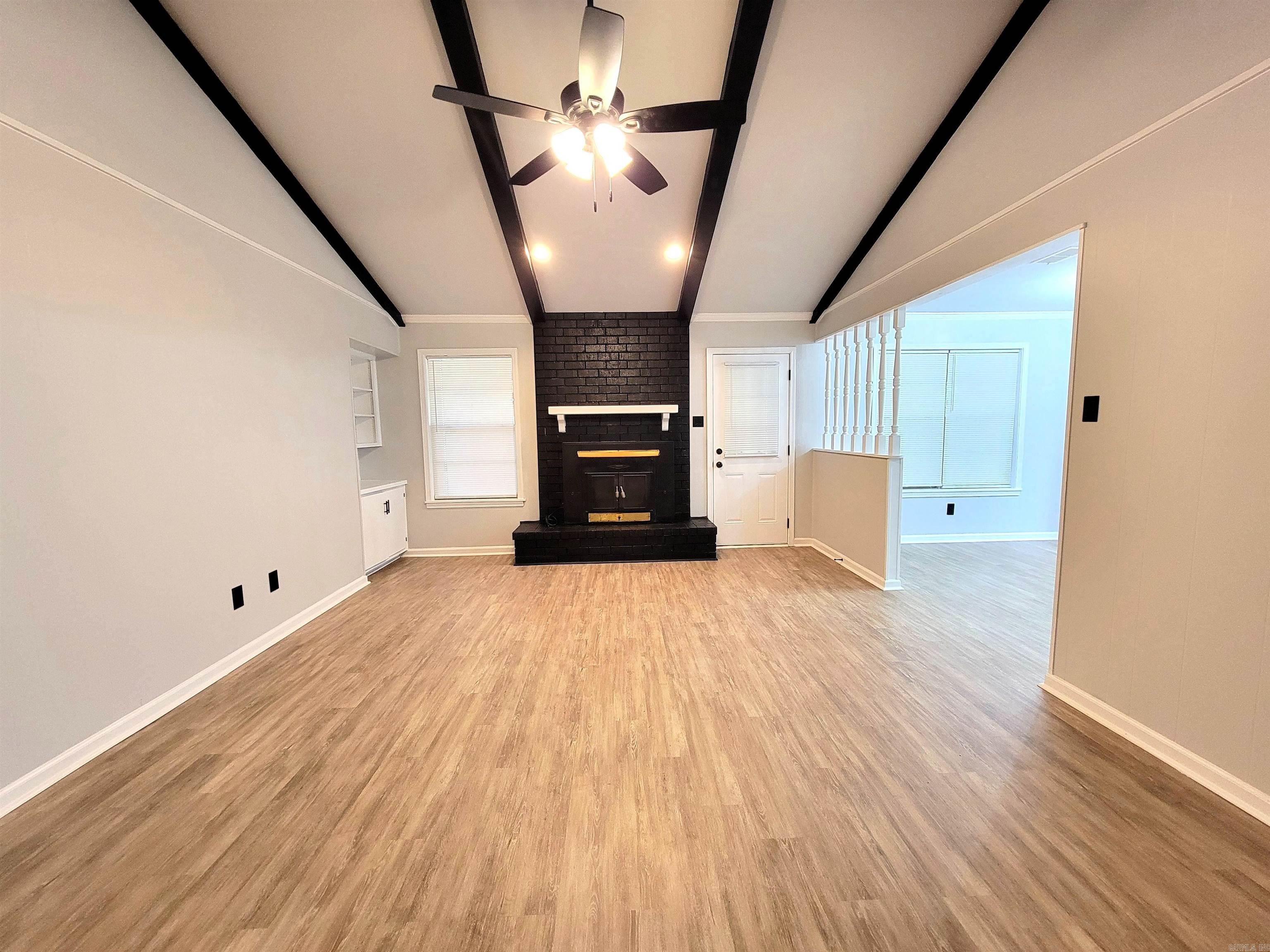 LEAWOOD NORTH ADD - Residential