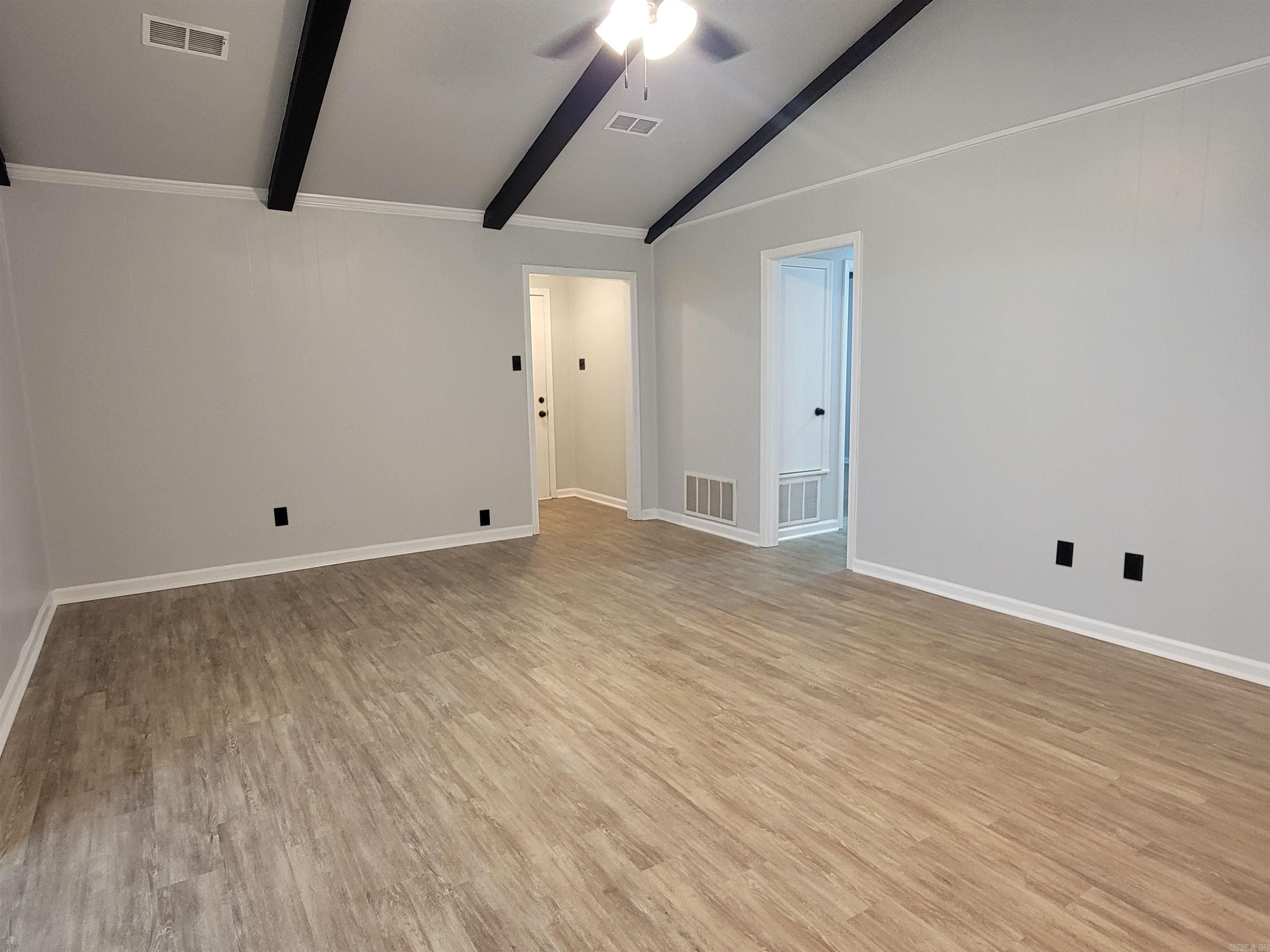 LEAWOOD NORTH ADD - Residential