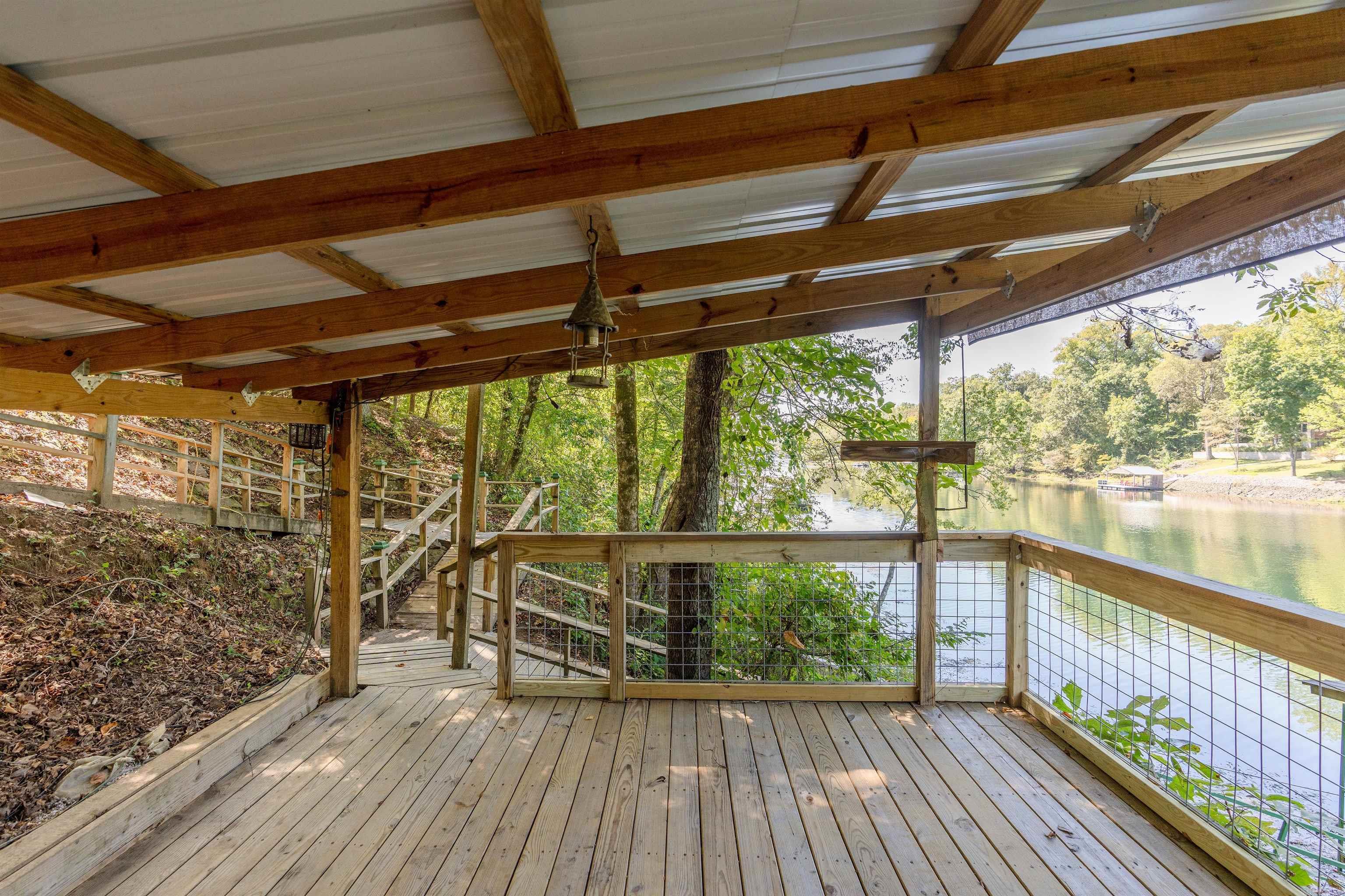 00-10-09 River - Land