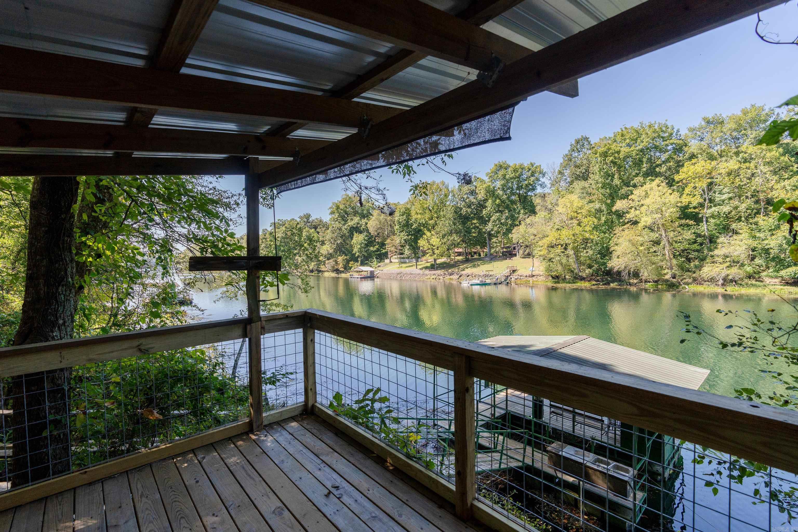 00-10-09 River - Land