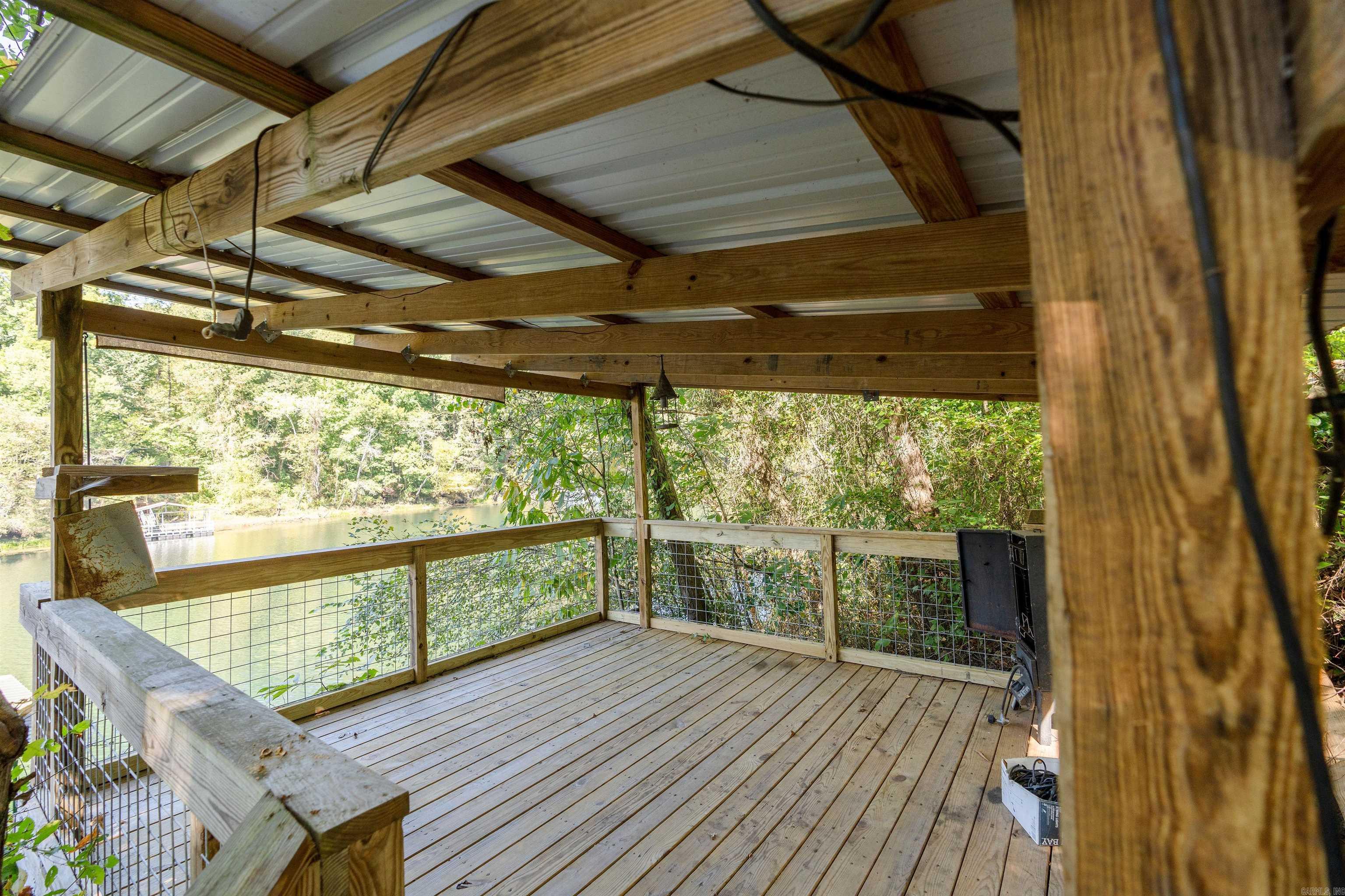 00-10-09 River - Land