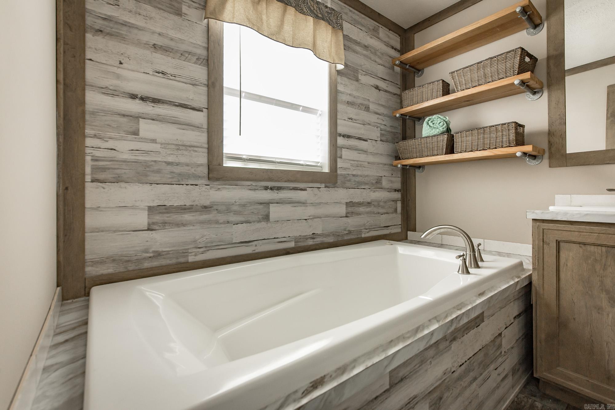 LAZY CREEK ESTATES - Residential