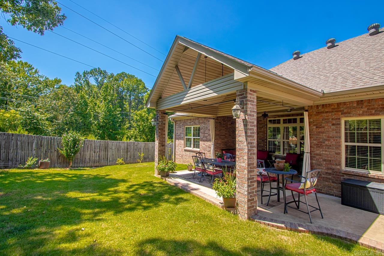 STERLING OAKS - Residential