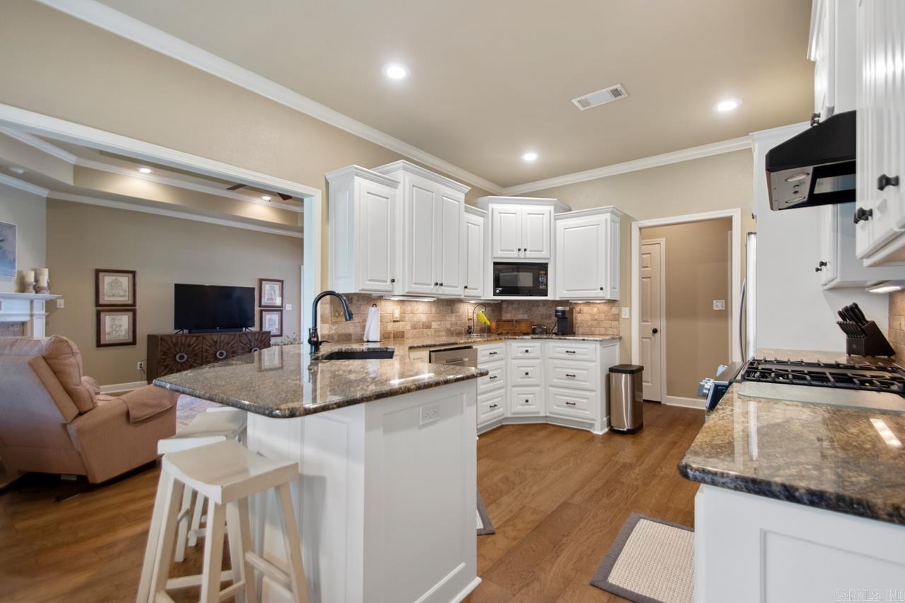 STERLING OAKS - Residential