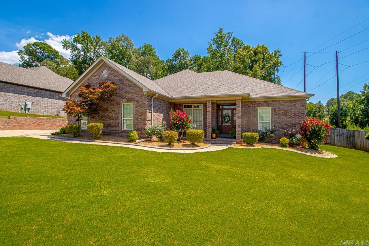 STERLING OAKS - Residential