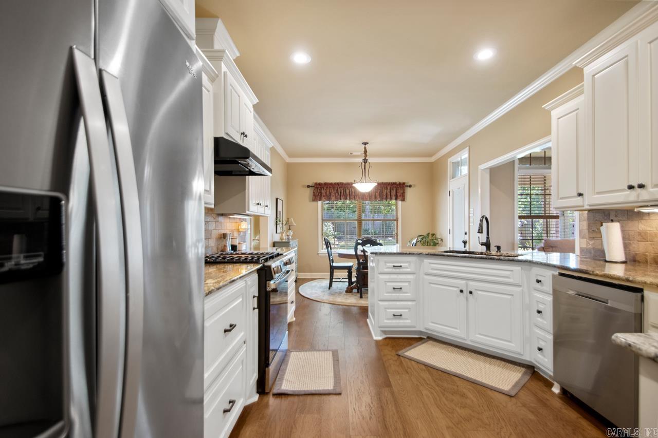 STERLING OAKS - Residential