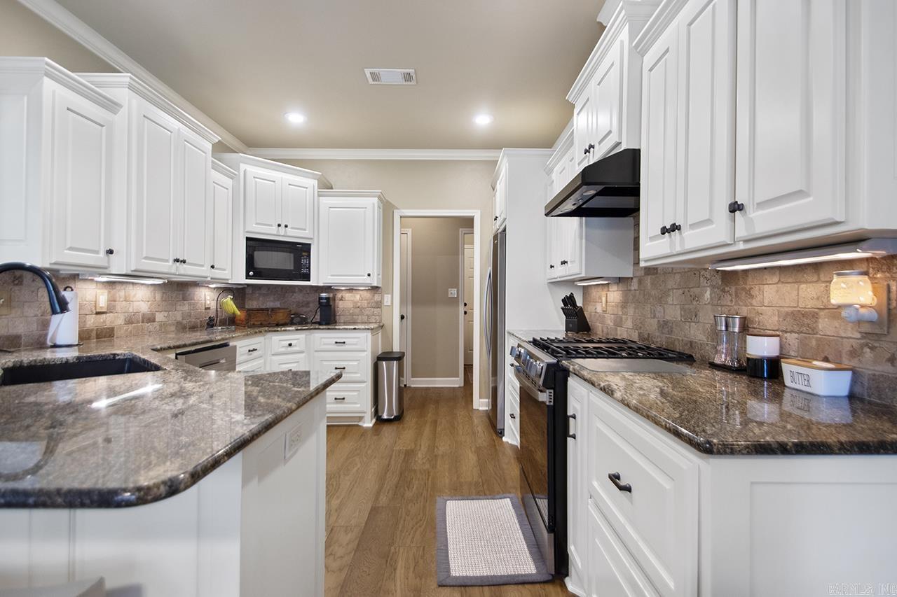 STERLING OAKS - Residential