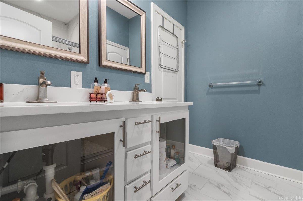 CENTENNIAL - Residential