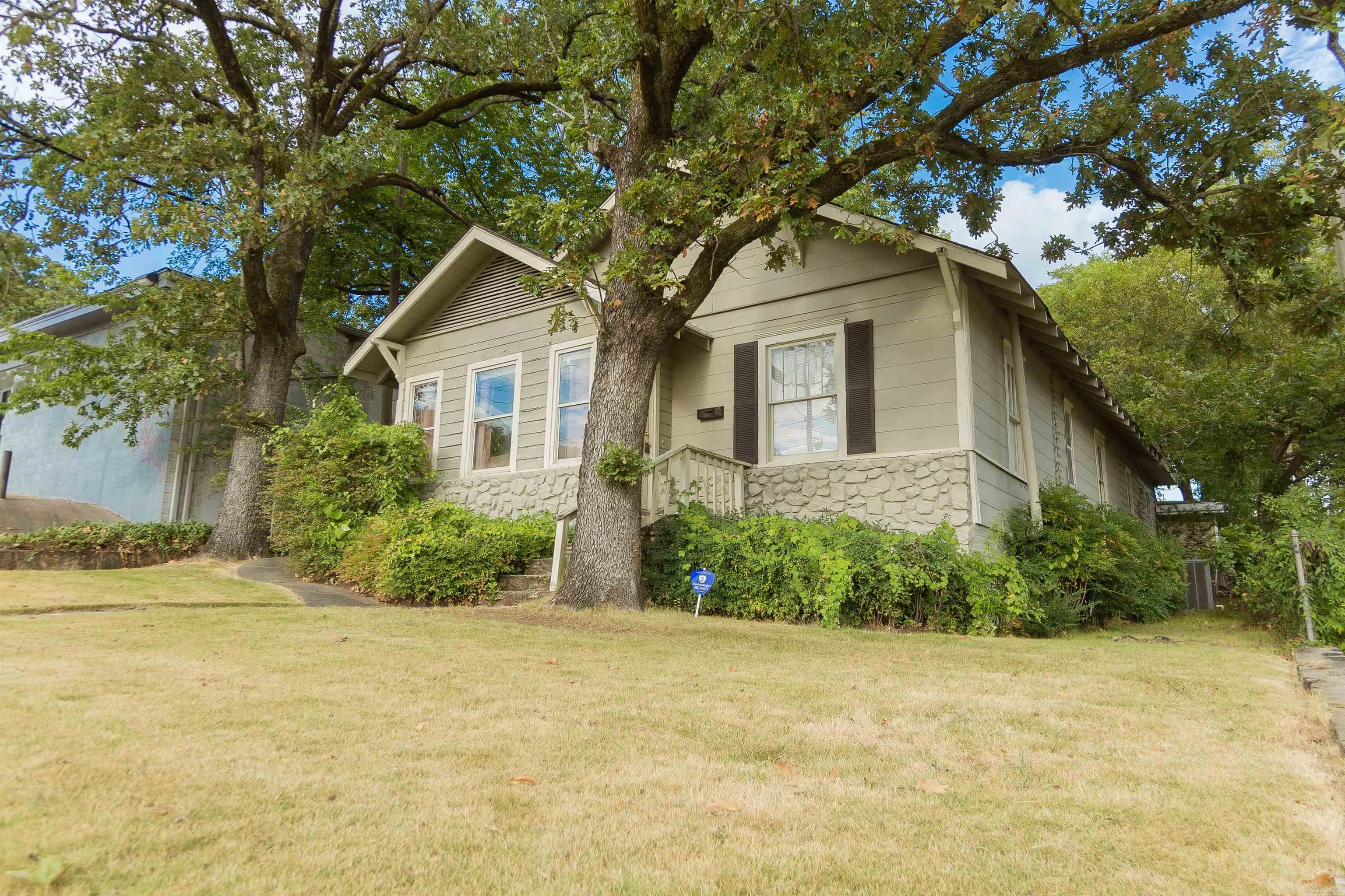 Hill Crest - Residential Lease