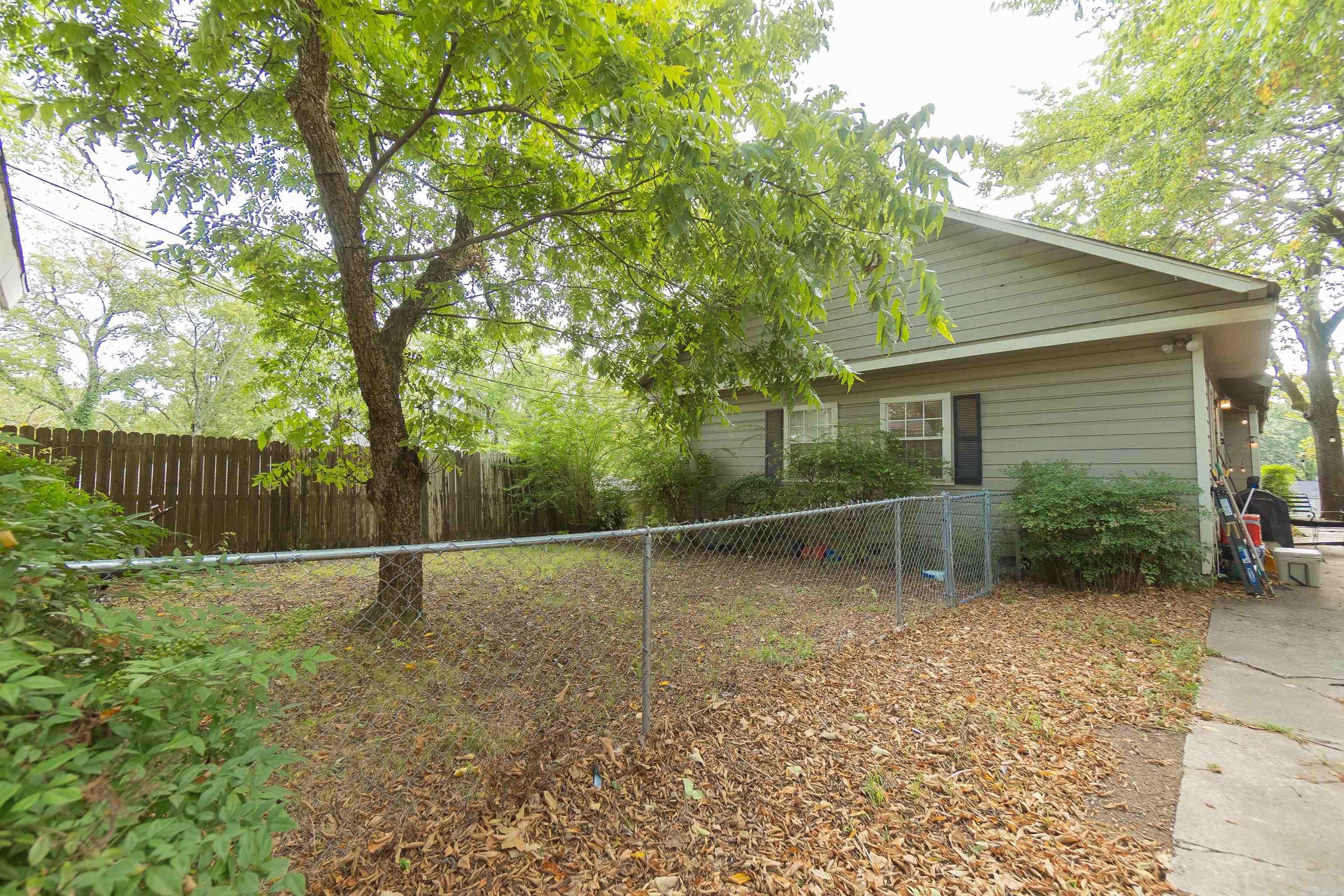 Hill Crest - Residential Lease