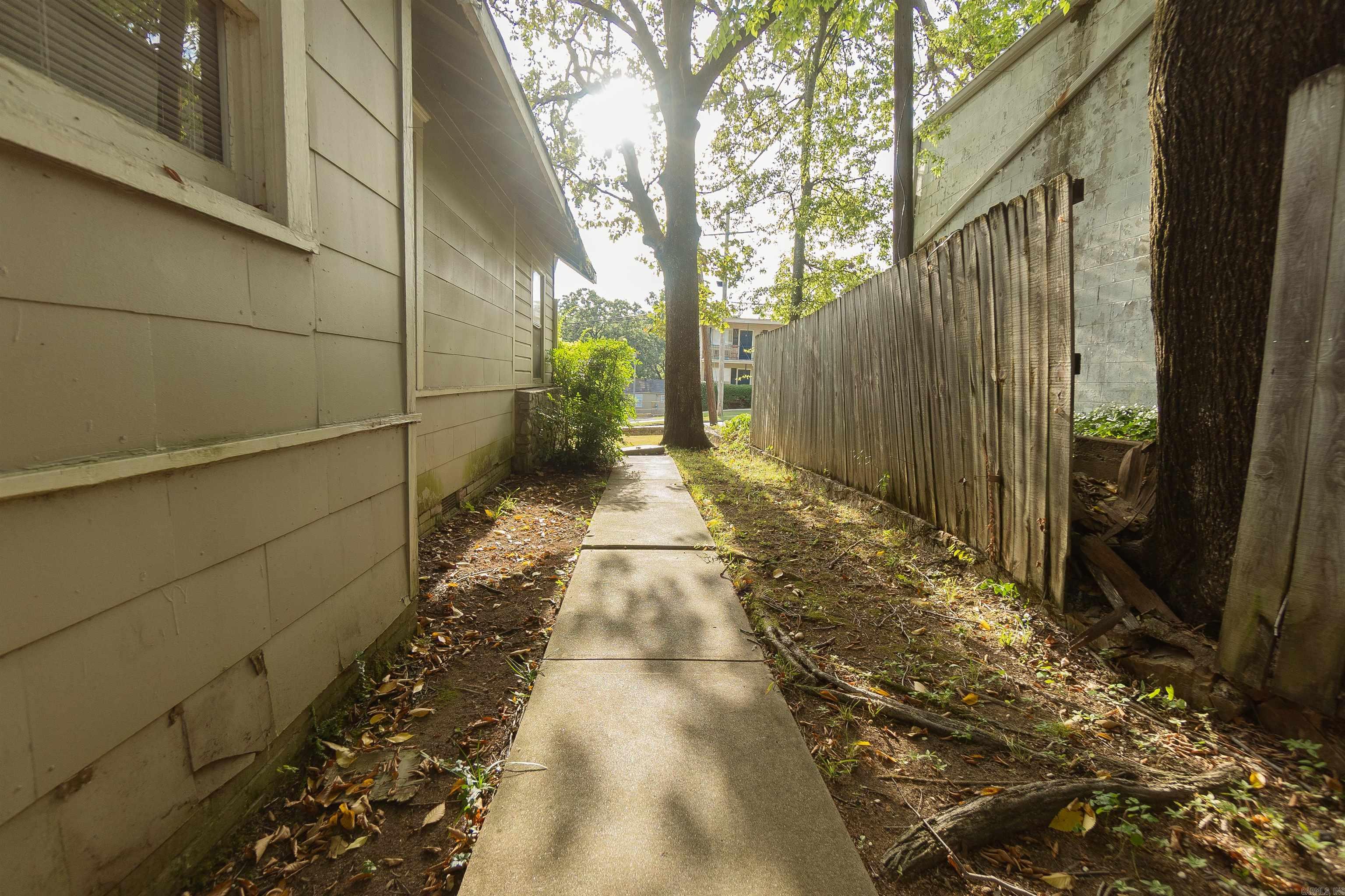 Hill Crest - Residential Lease