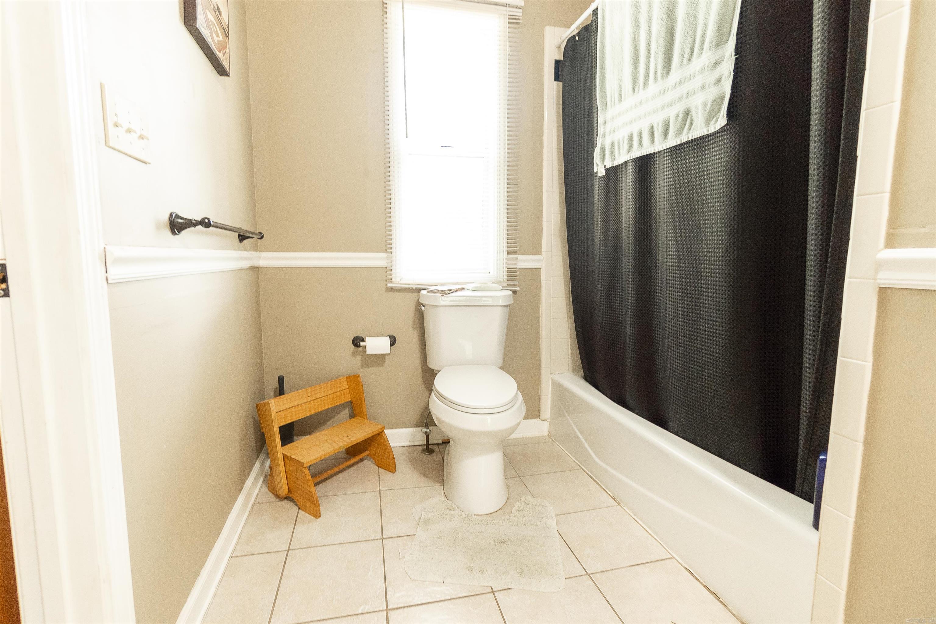 Hill Crest - Residential Lease