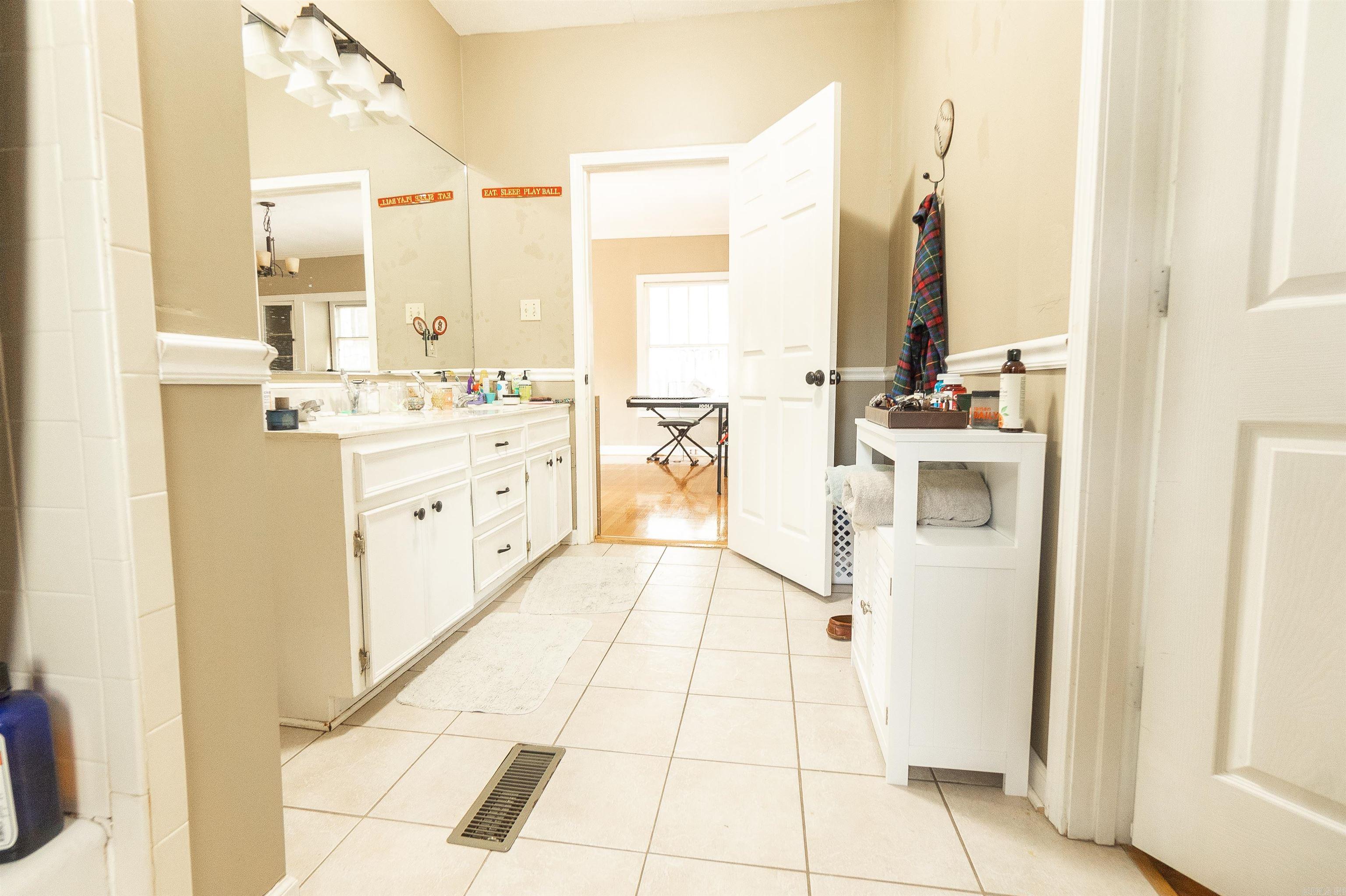 Hill Crest - Residential Lease