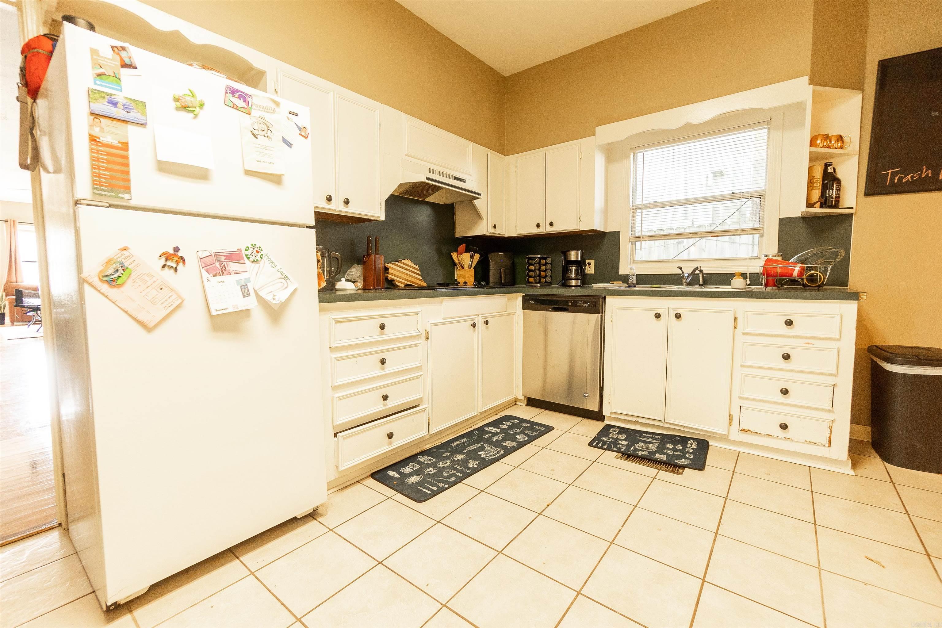 Hill Crest - Residential Lease