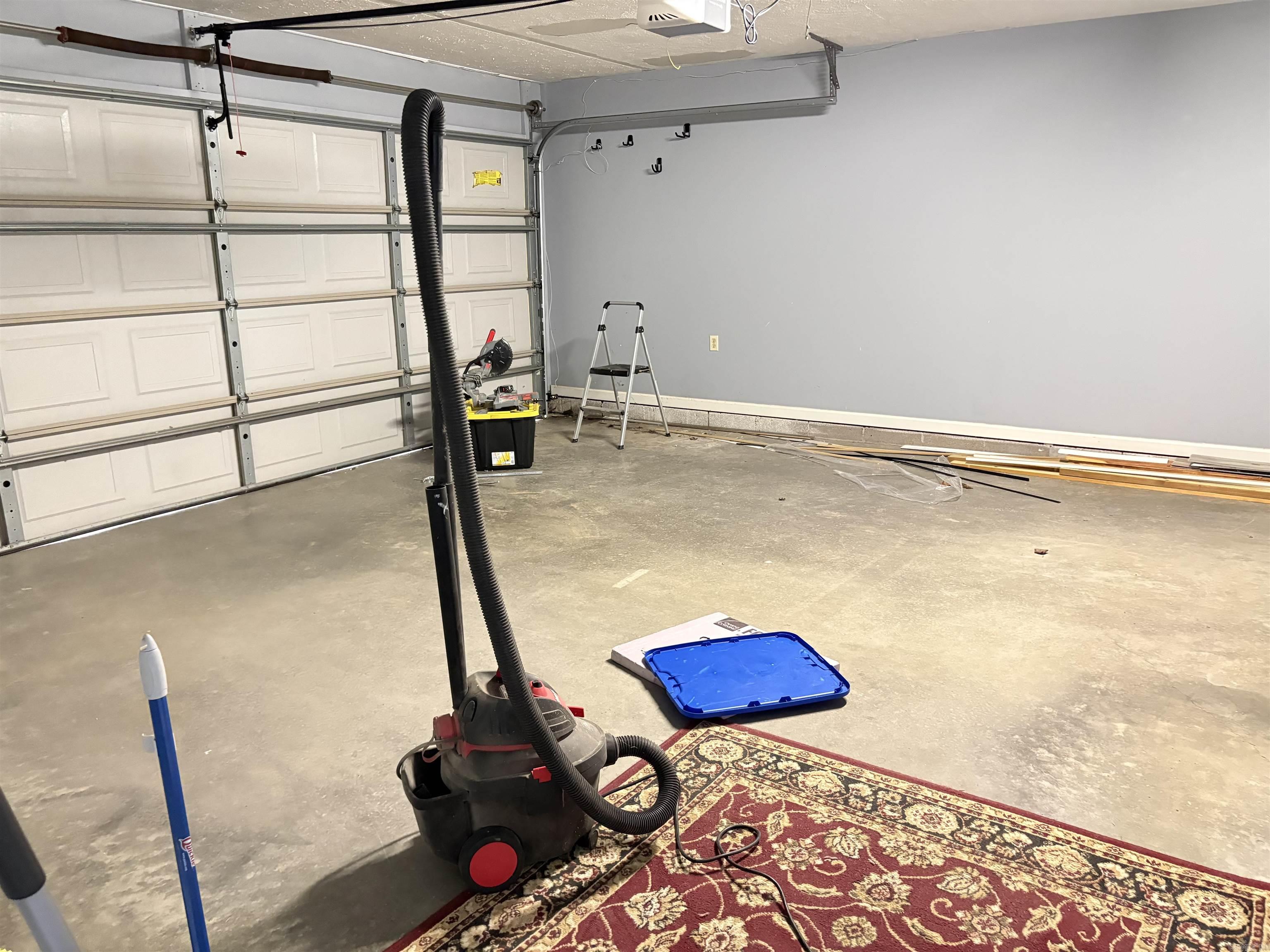 KESSINGER PLACE - Residential