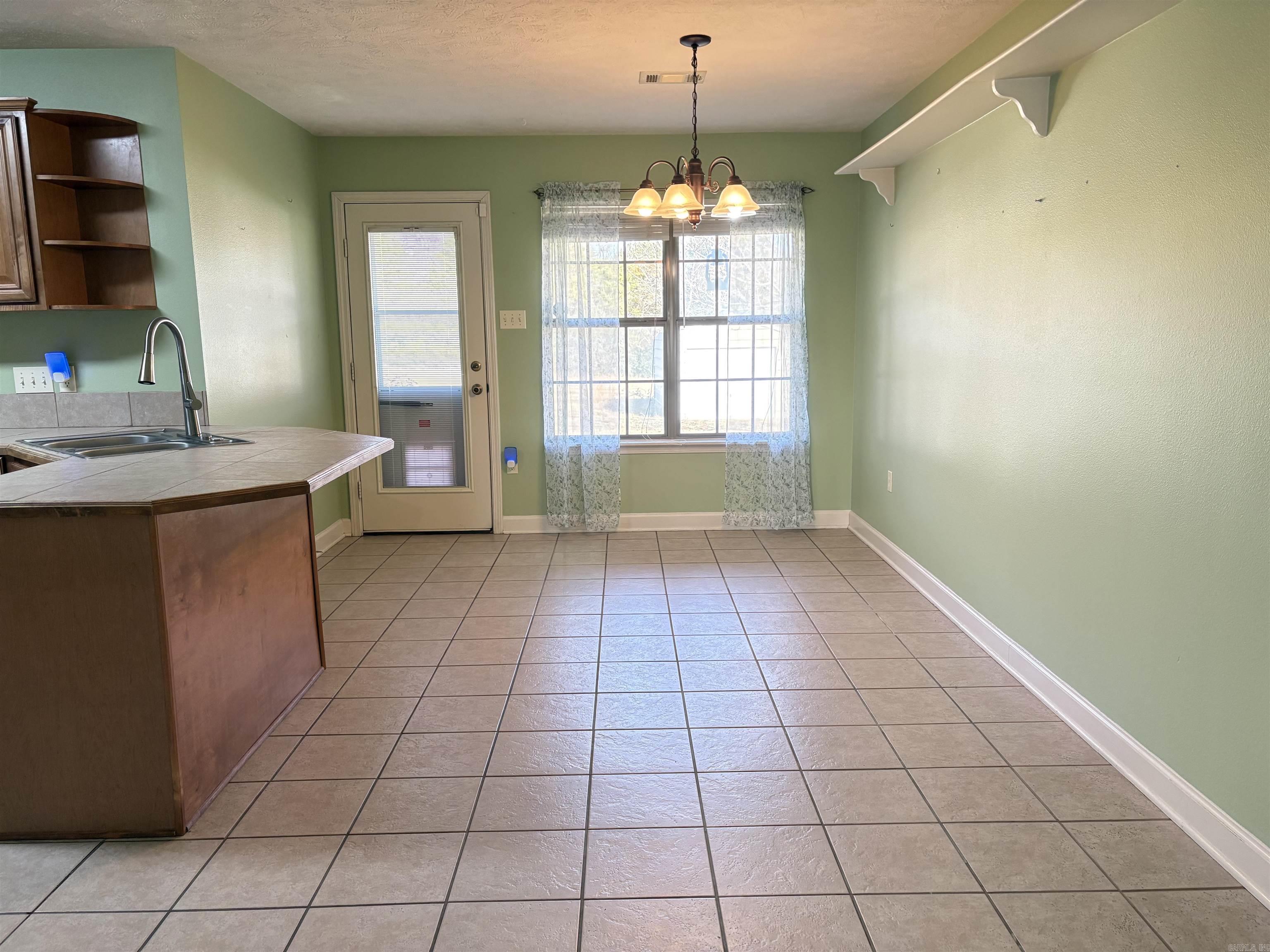 KESSINGER PLACE - Residential