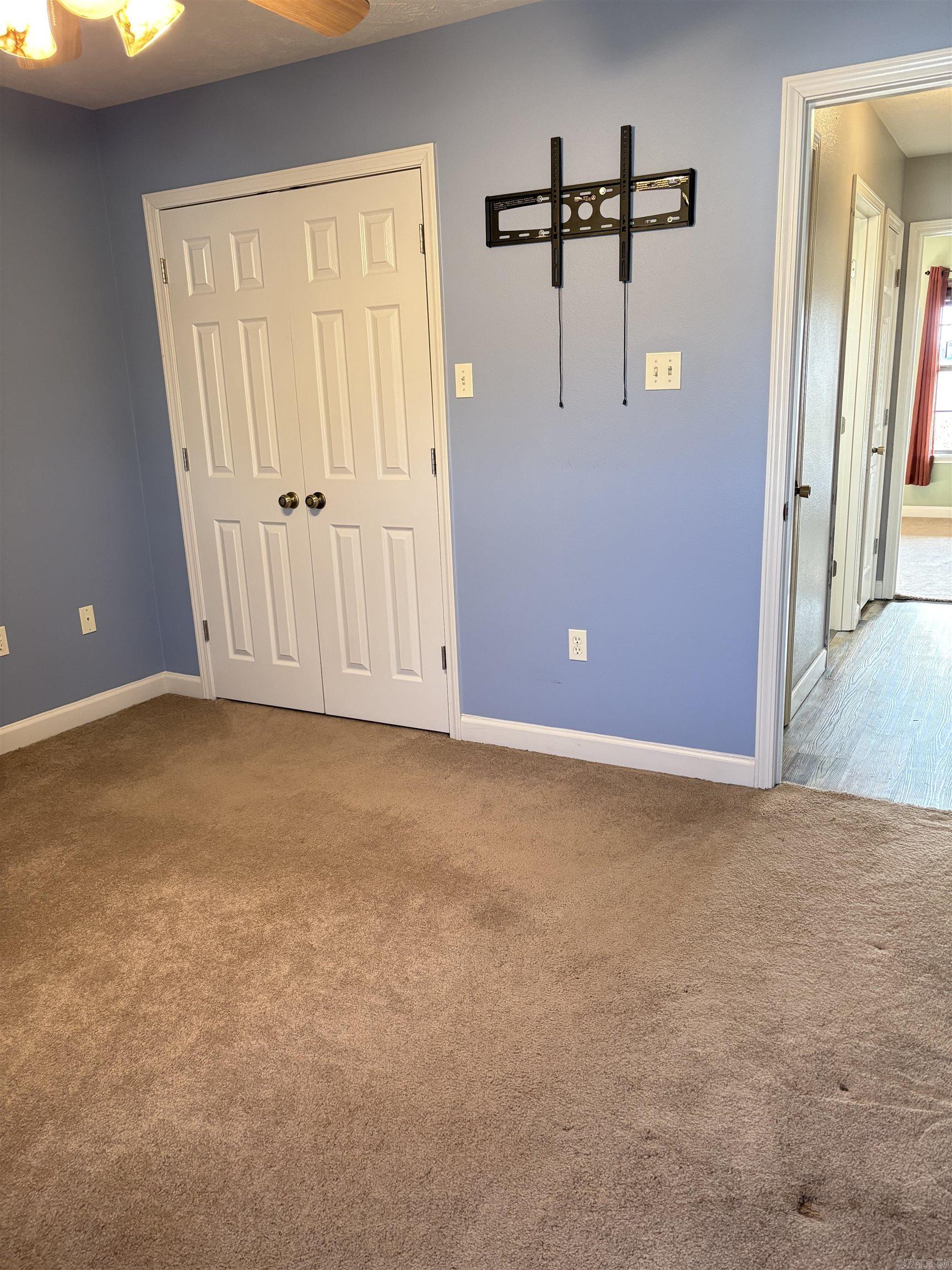 KESSINGER PLACE - Residential