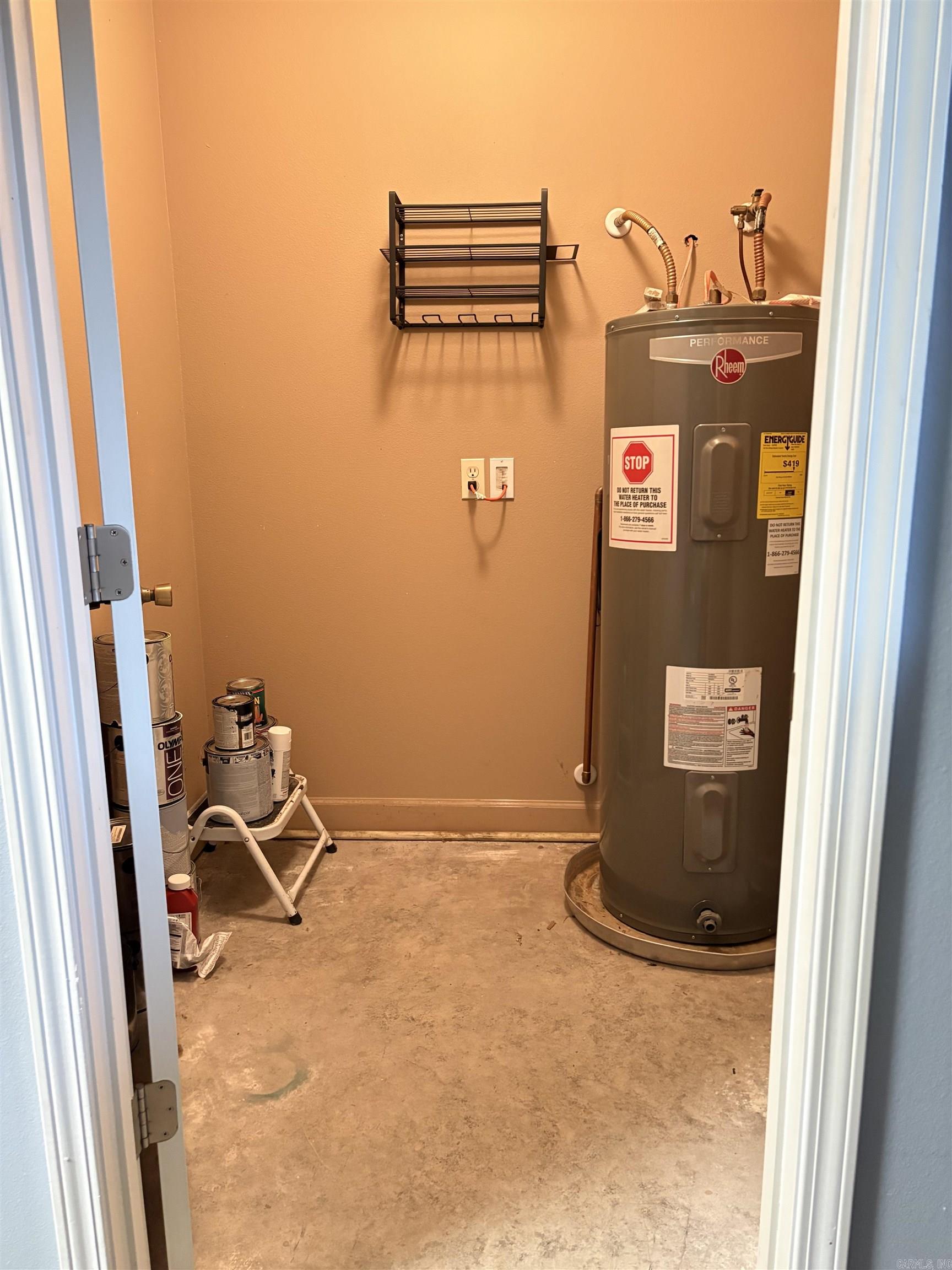 KESSINGER PLACE - Residential