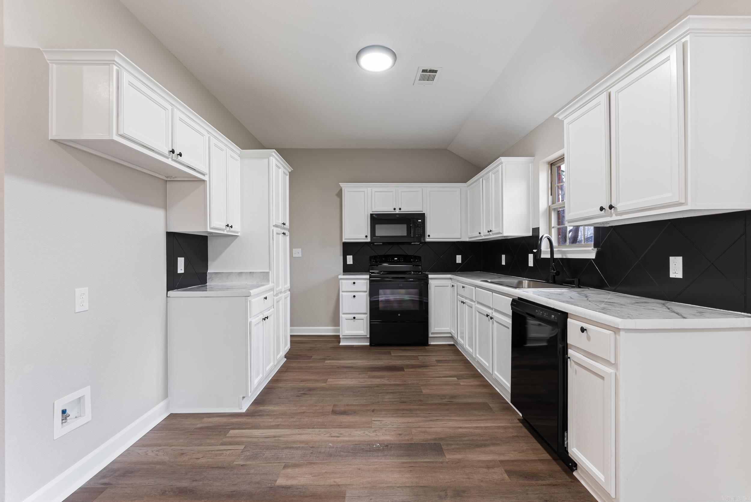 Eaglebrook Estates - Residential