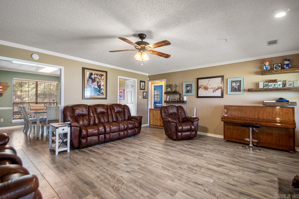 PEAR ORCHARD ESTATES - Residential