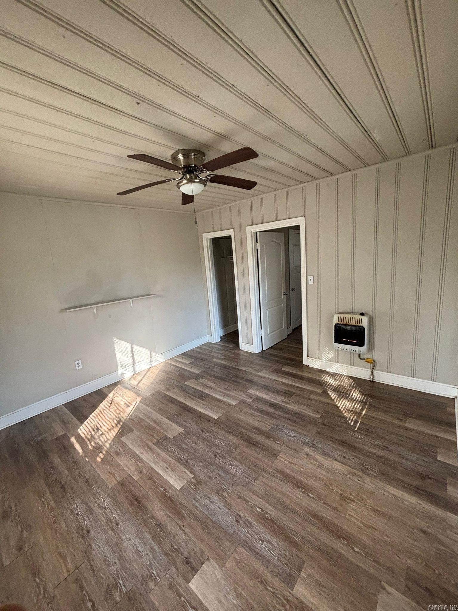 "Crestview ""G""" - Residential Lease