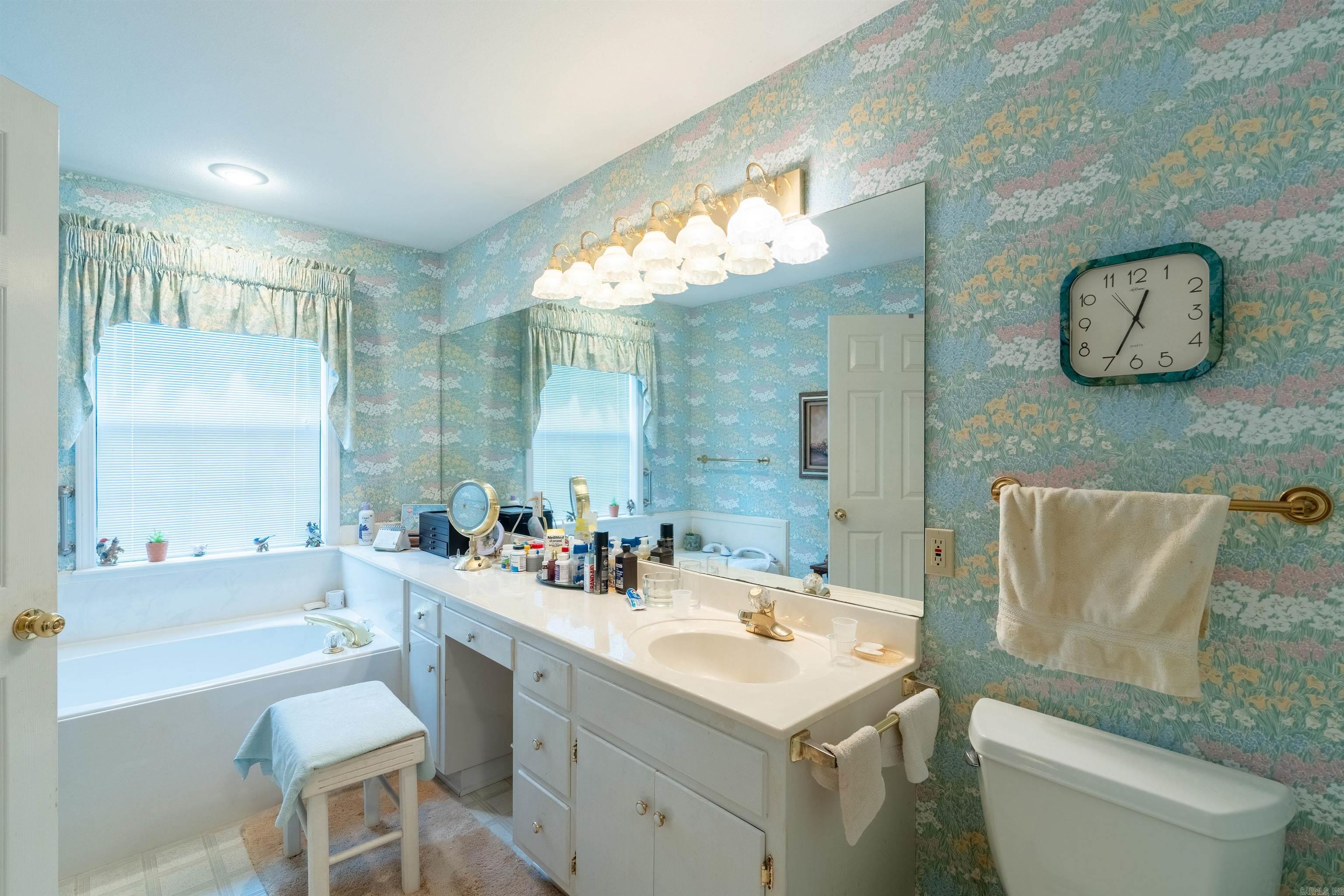 RIVER OAKS - Residential