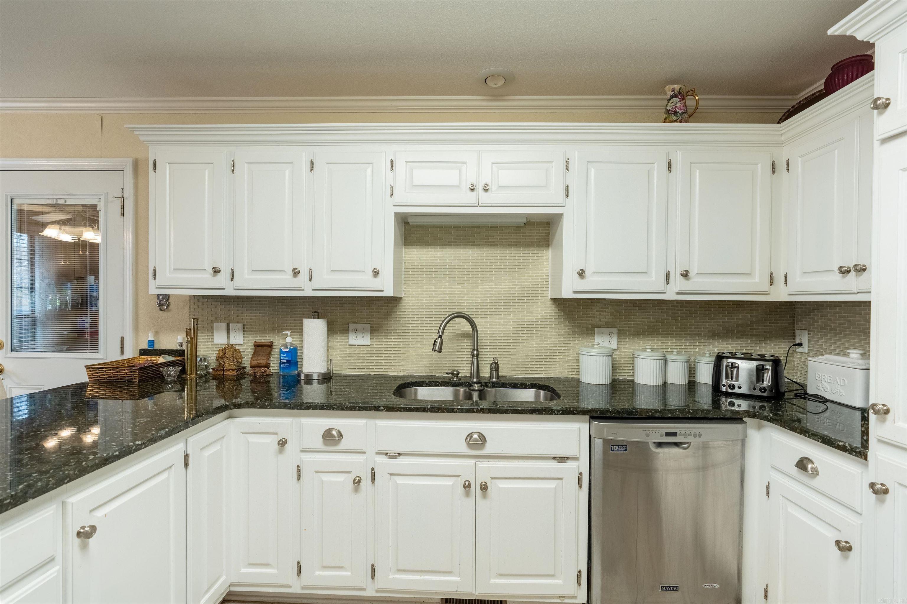 RIVER OAKS - Residential