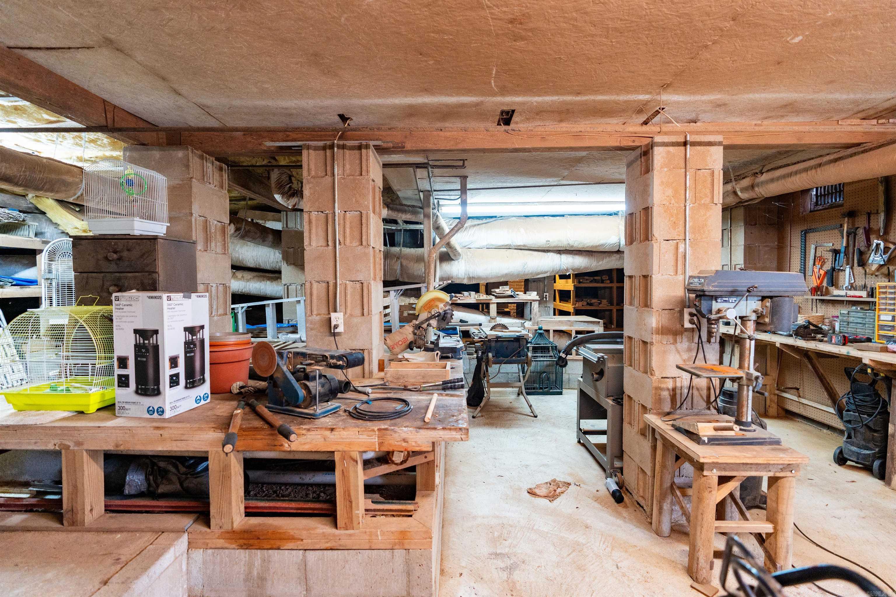 RIVER OAKS - Residential