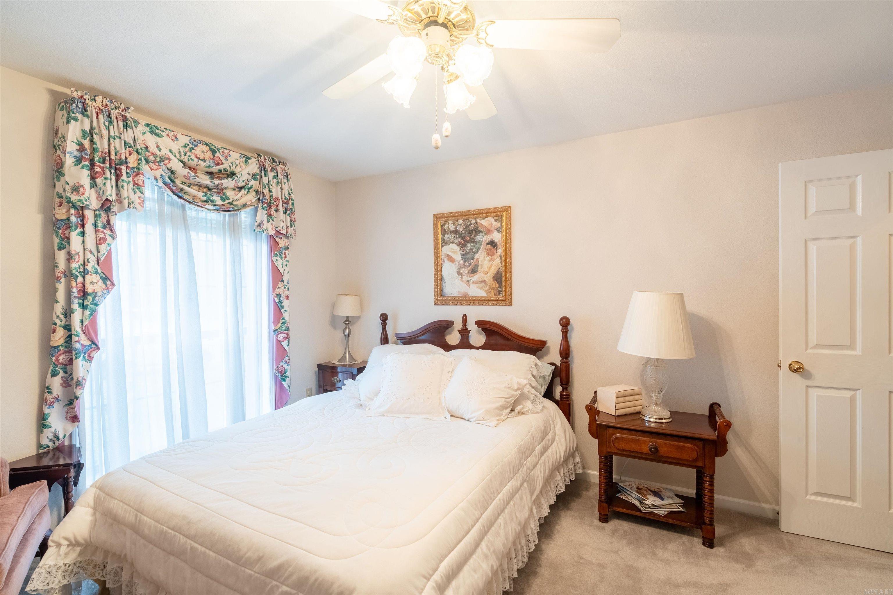 RIVER OAKS - Residential