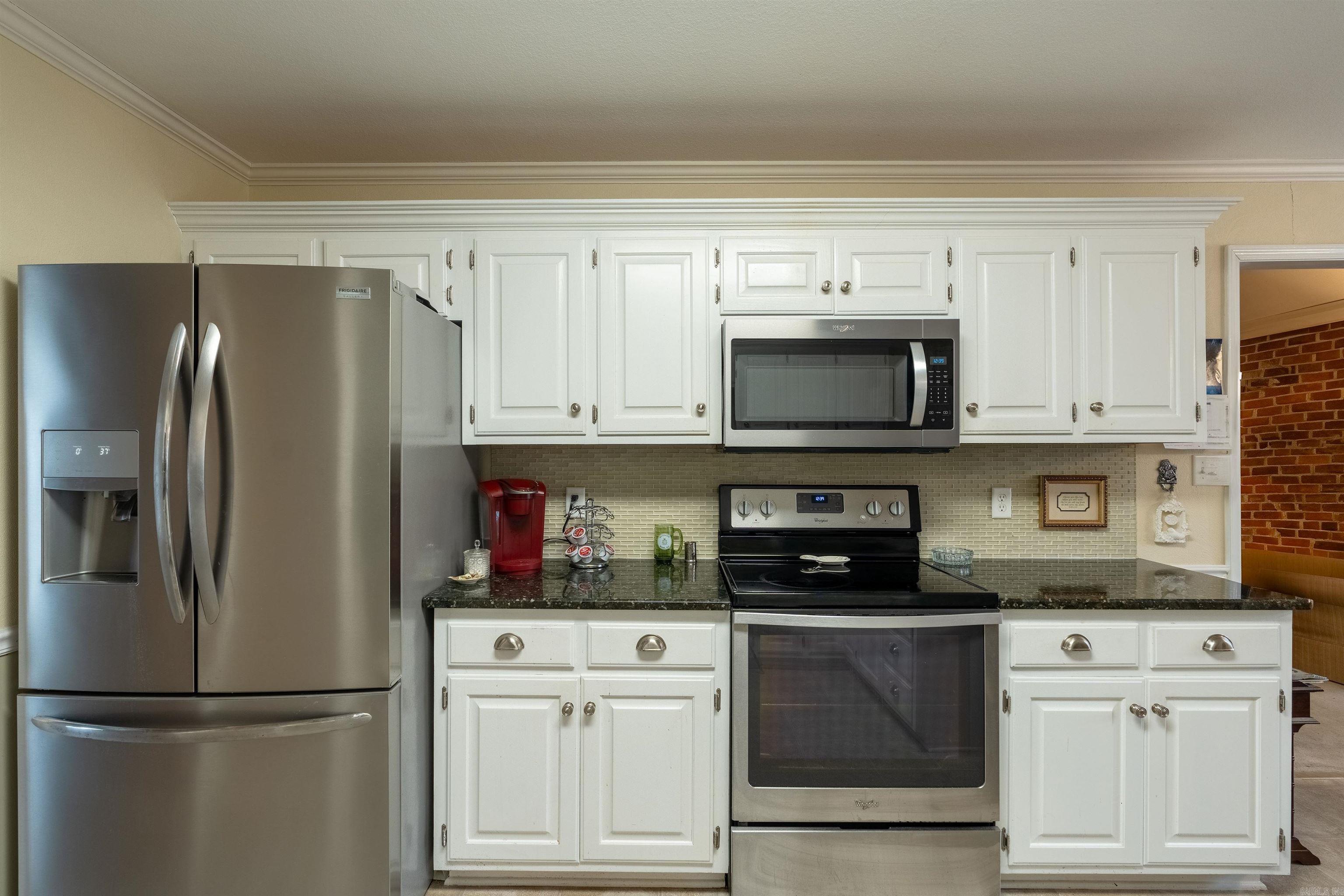 RIVER OAKS - Residential