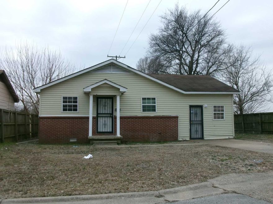 Welcome to market this 4 bedroom, 1.5 bath rental property in the heart of Blytheville! This home is newly remodeled and features a new roof, new flooring, new paint, new cabinets, new appliances and much more! Call today to make this house in to your new home!