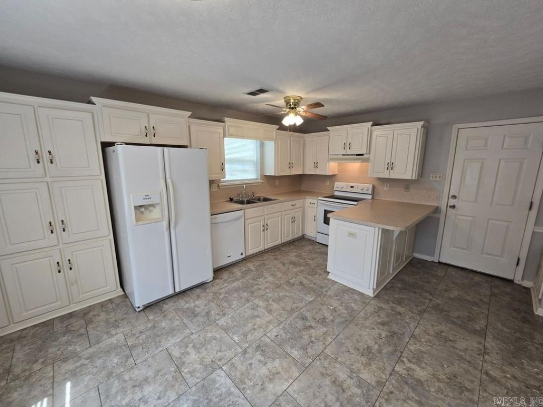 Cabot - Residential Lease