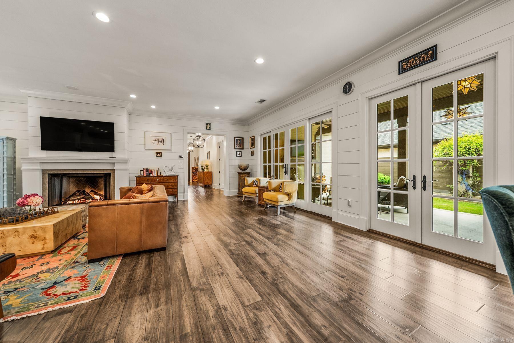 CHENAL VALLEY HALLEN COURT - Residential