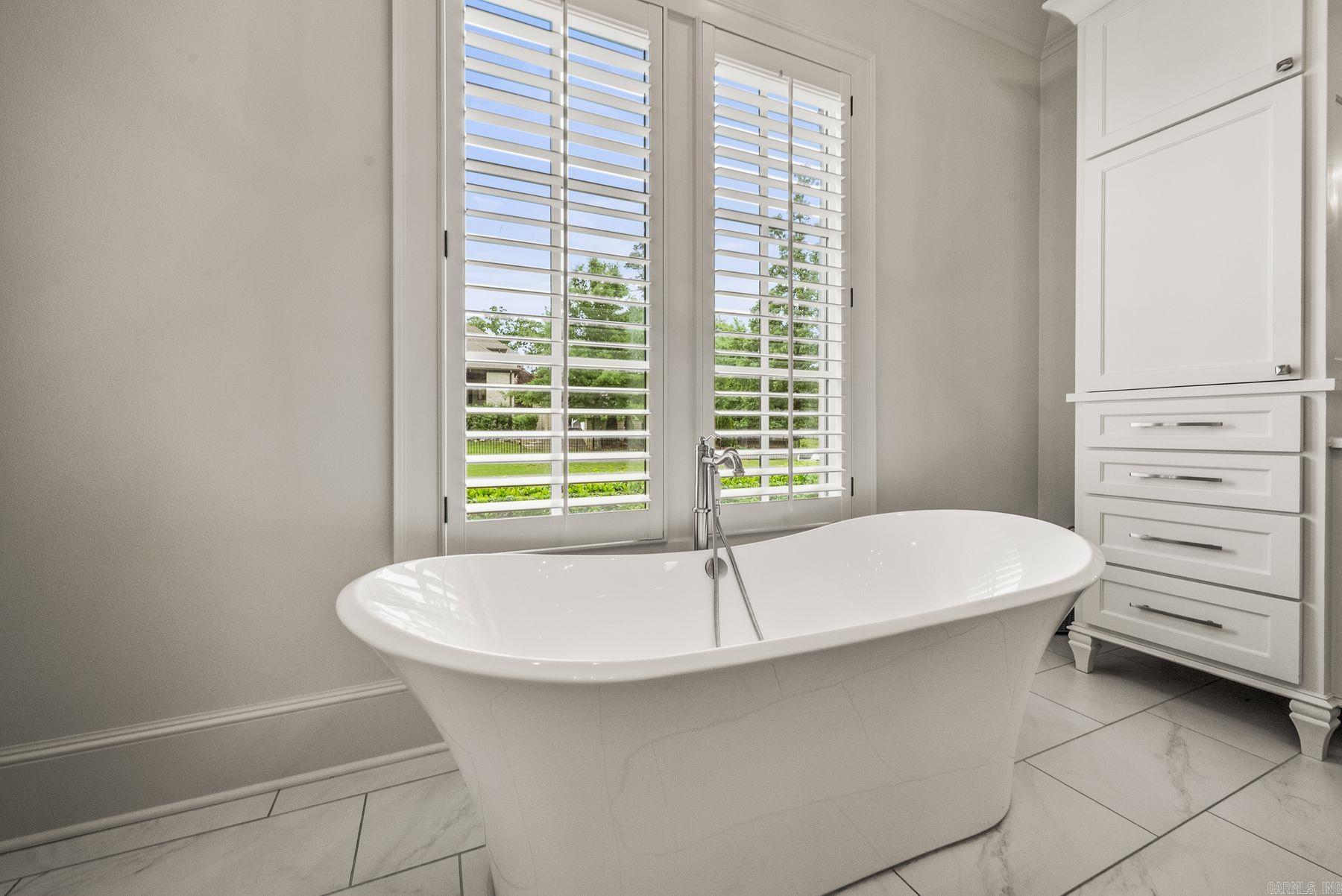 CHENAL VALLEY HALLEN COURT - Residential