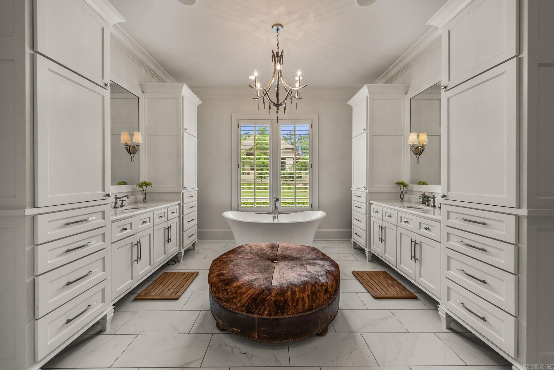 CHENAL VALLEY HALLEN COURT - Residential