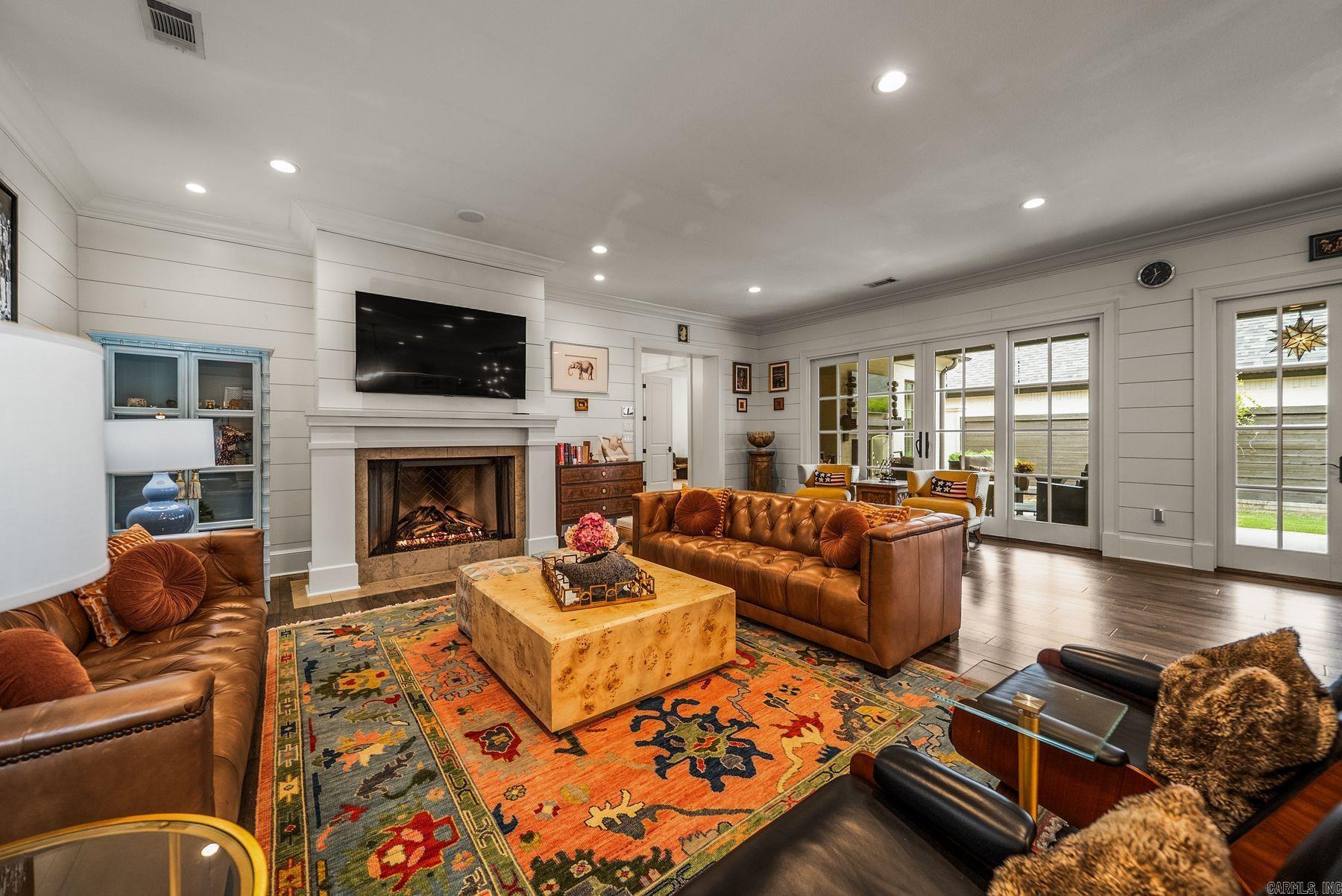 CHENAL VALLEY HALLEN COURT - Residential