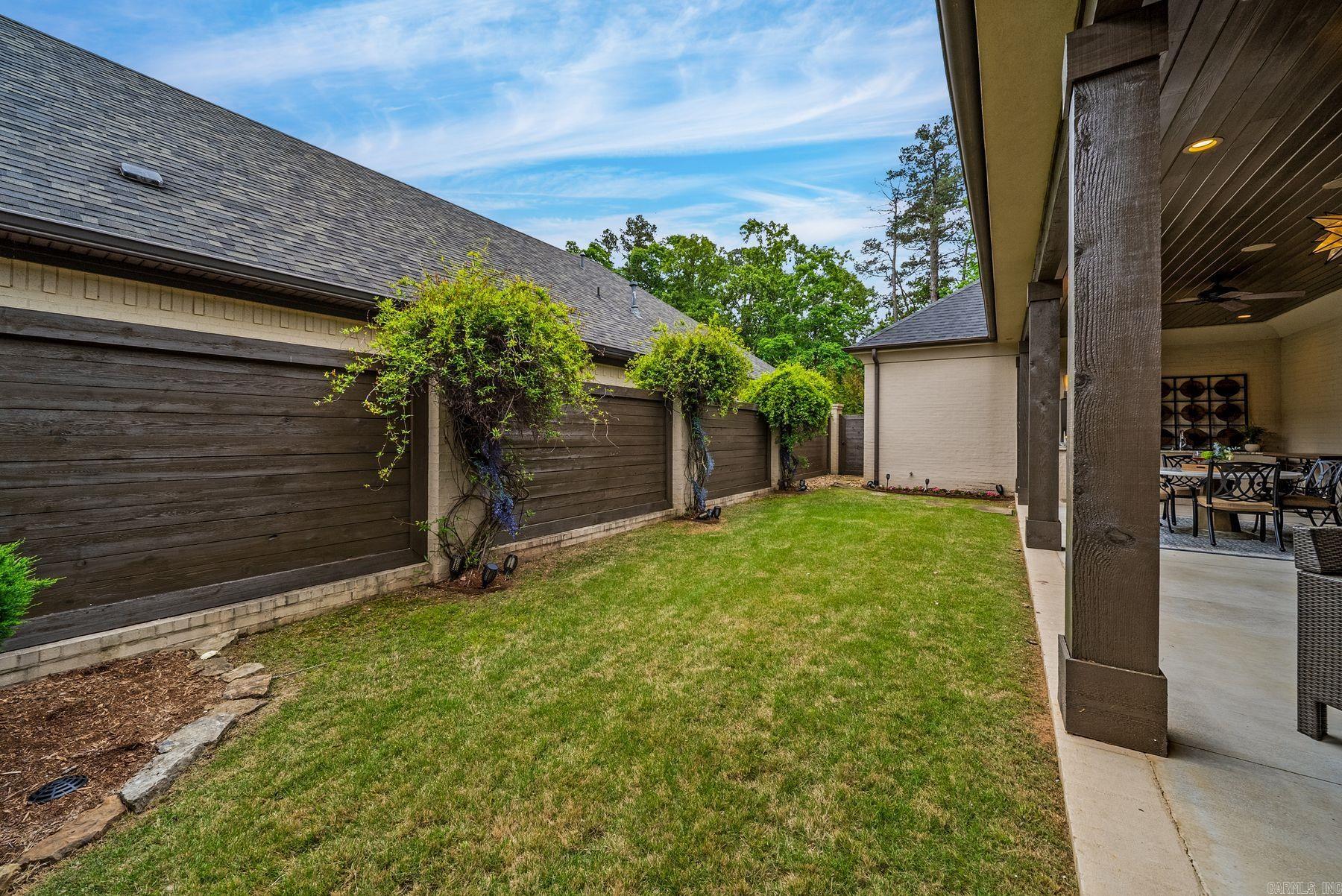 CHENAL VALLEY HALLEN COURT - Residential