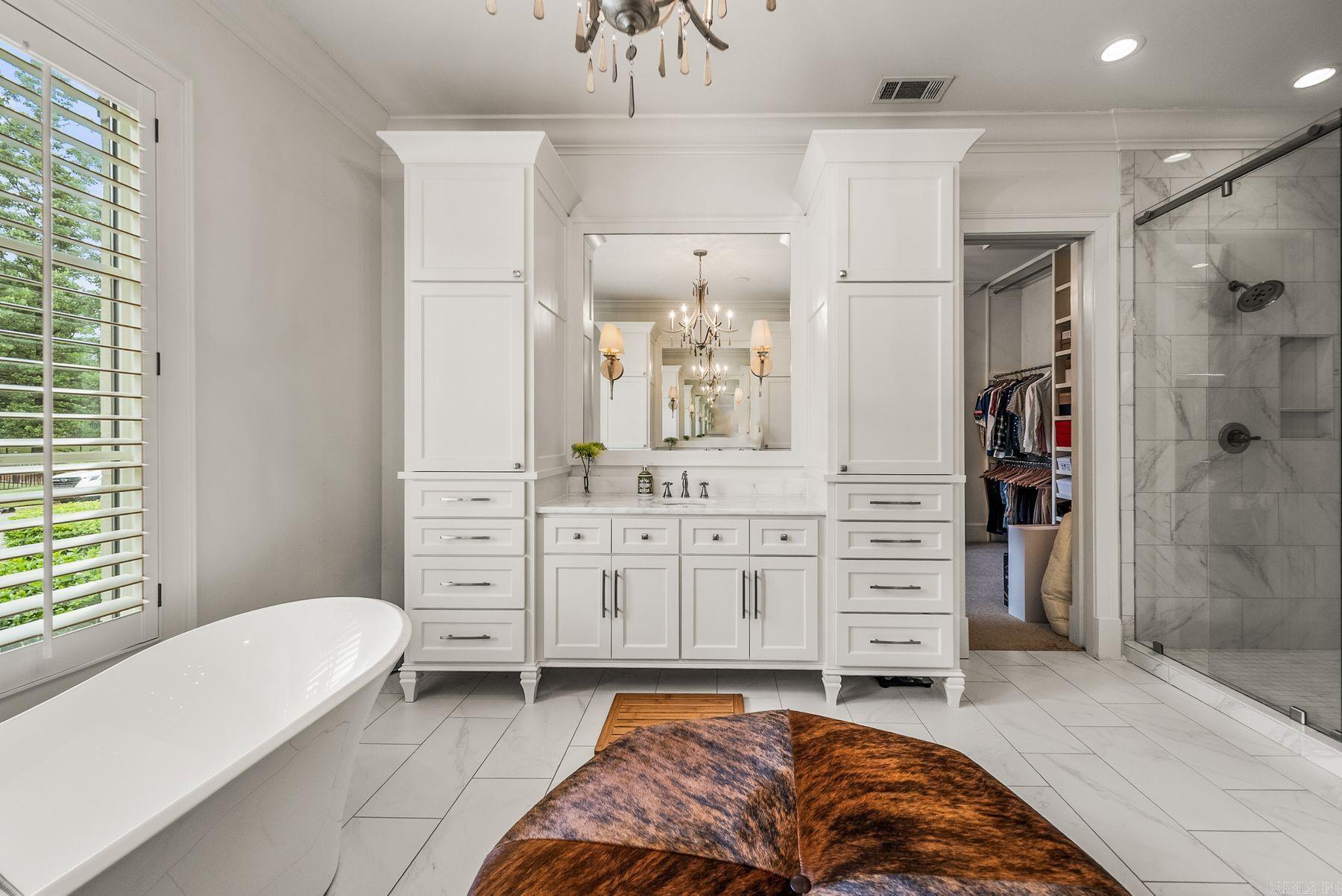 CHENAL VALLEY HALLEN COURT - Residential